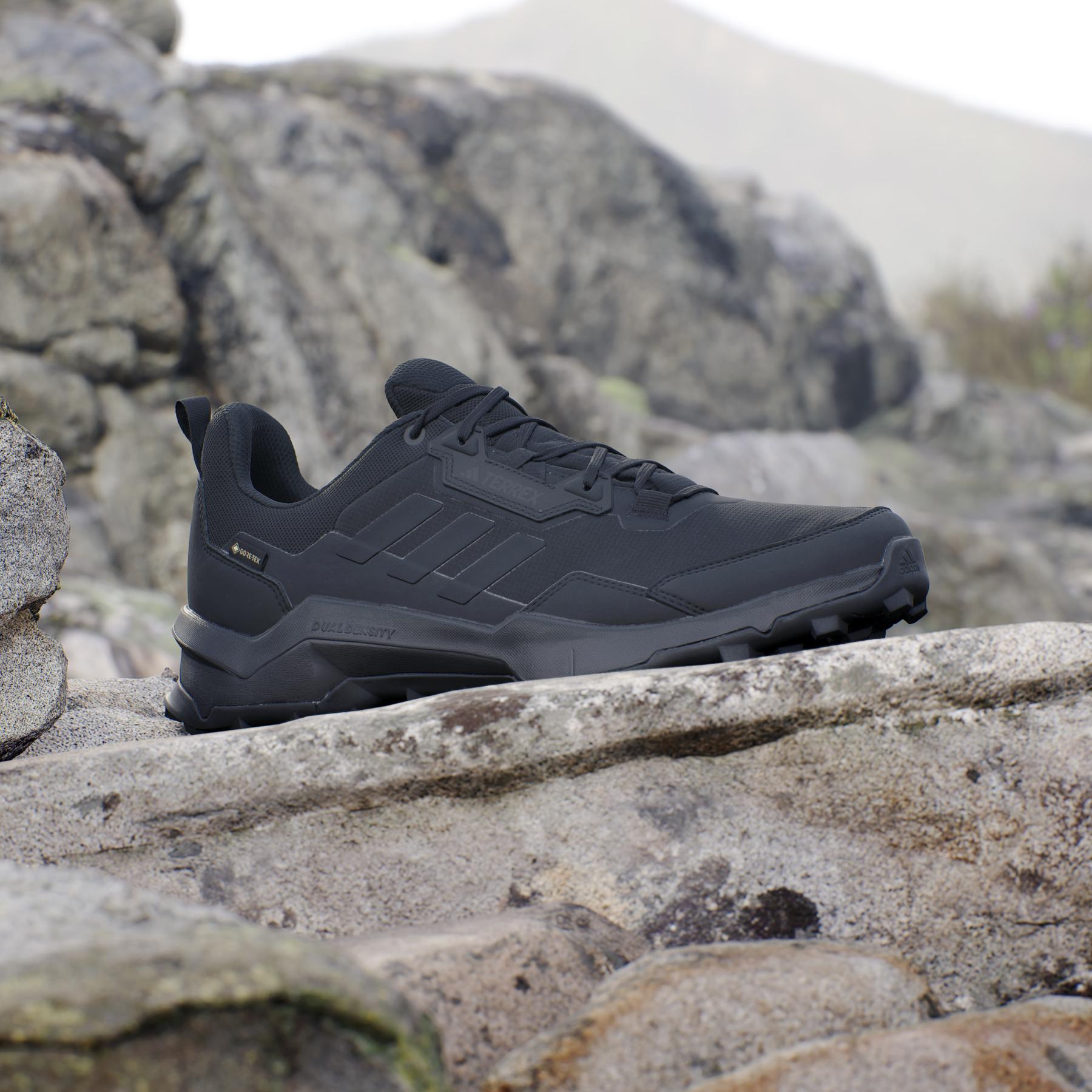 product/a/d/adidas_ie2570_16_footwear_photography_heromrktng_view_3.jpg