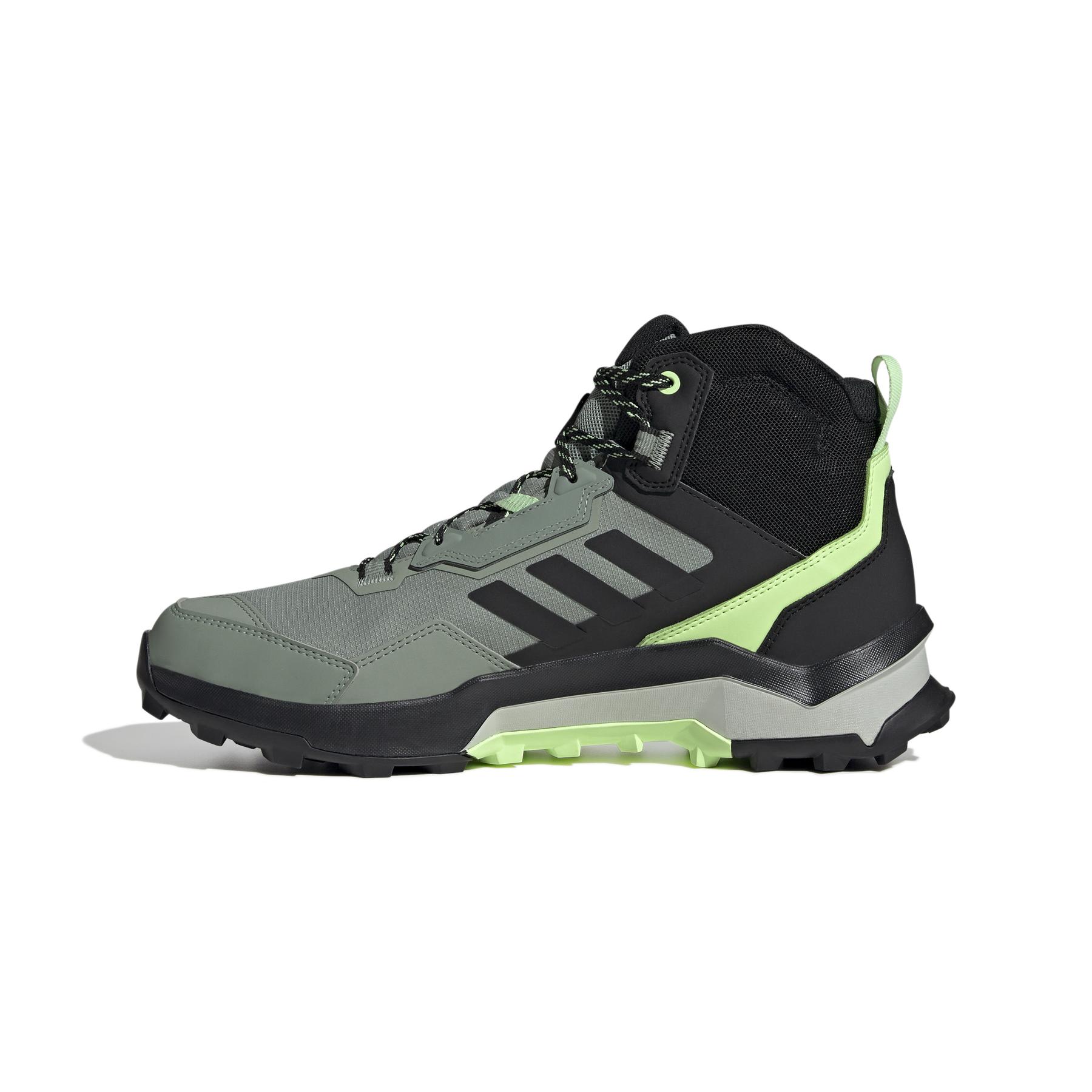 product/a/d/adidas_ie2581_5_footwear_photography_side_medial_center_view_white.jpg