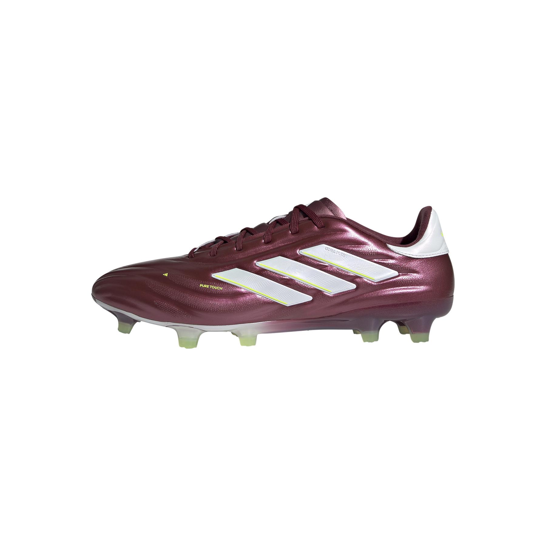 product/a/d/adidas_ie7486_12_footwear_photography_left_side_center_lateral_view_white-030824.jpg
