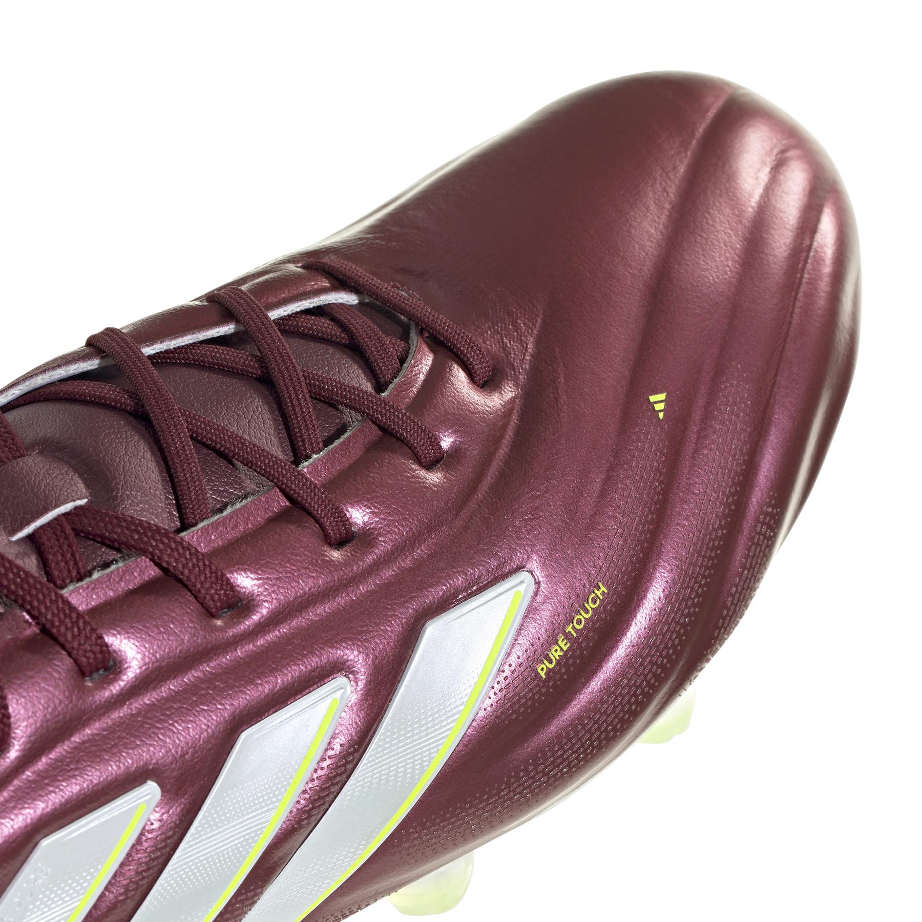 product/a/d/adidas_ie7486_7_footwear_photography_detail_view_1_white-030824.jpg