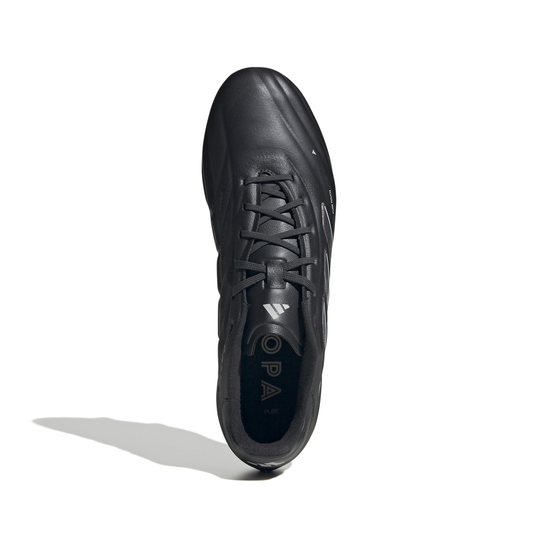 product/a/d/adidas_ie7487_2_footwear_photography_top_portrait_view_white.jpg