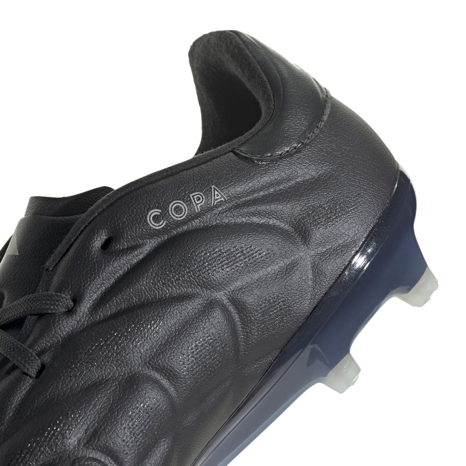 product/a/d/adidas_ie7487_7_footwear_photography_detail_view_1_white.jpg