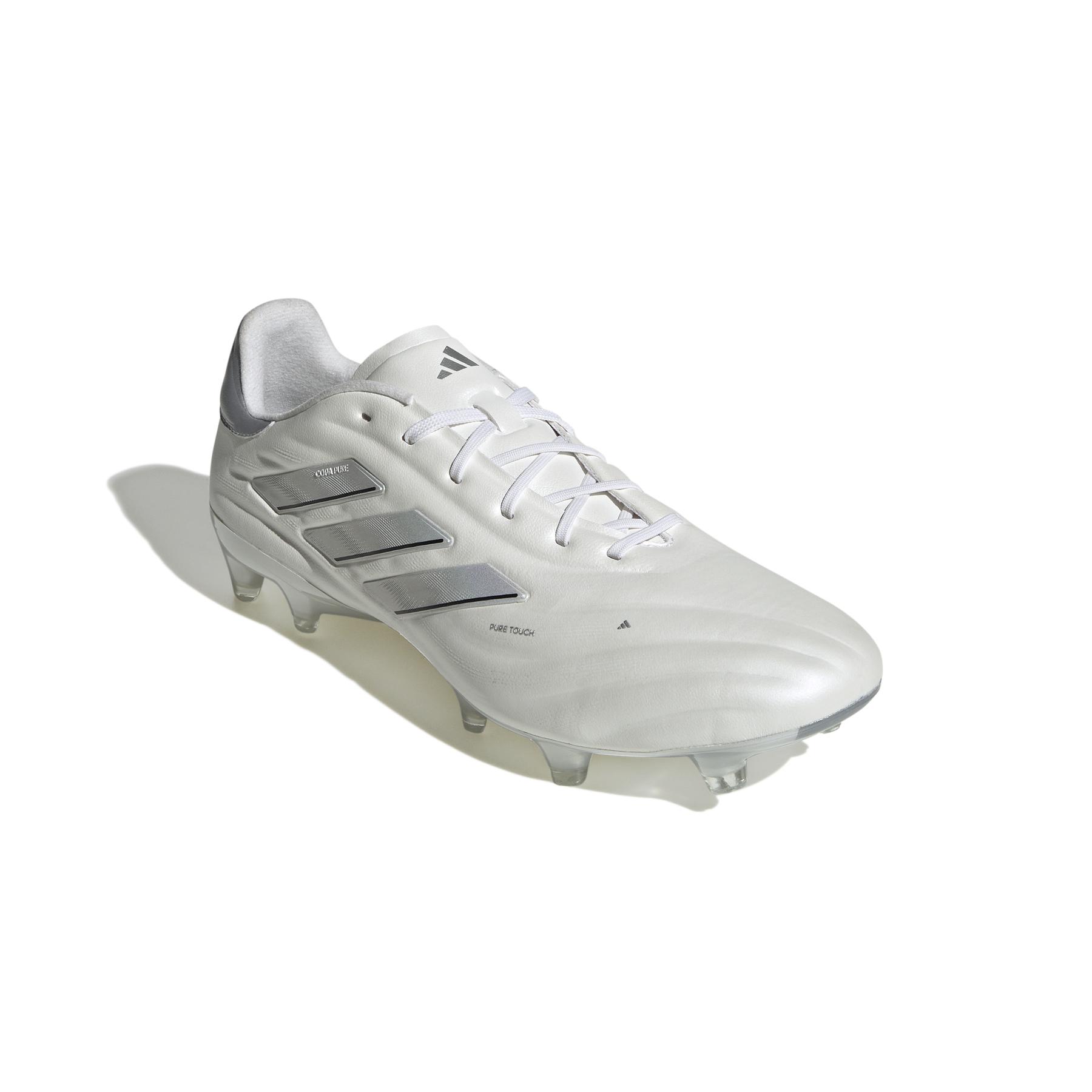 product/a/d/adidas_ie7488_5_footwear_photography_front_lateral_top_view_white.jpg