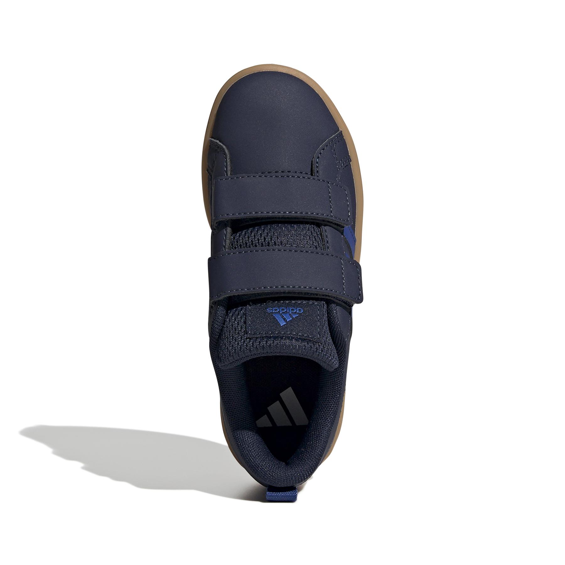 product/a/d/adidas_ie8886_3_footwear_photography_top_portrait_view_white.jpg