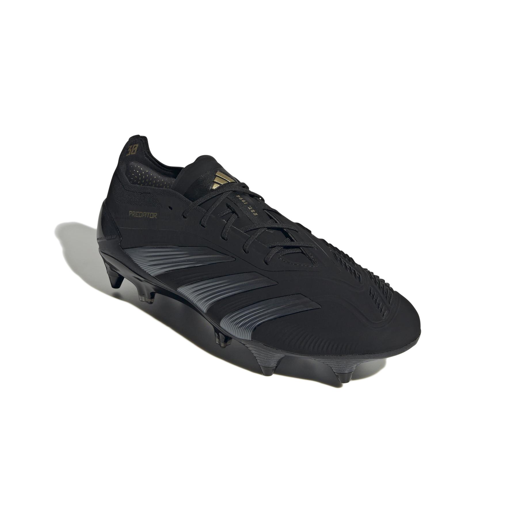 product/a/d/adidas_if6324_5_footwear_photography_front_lateral_top_view_white.jpg