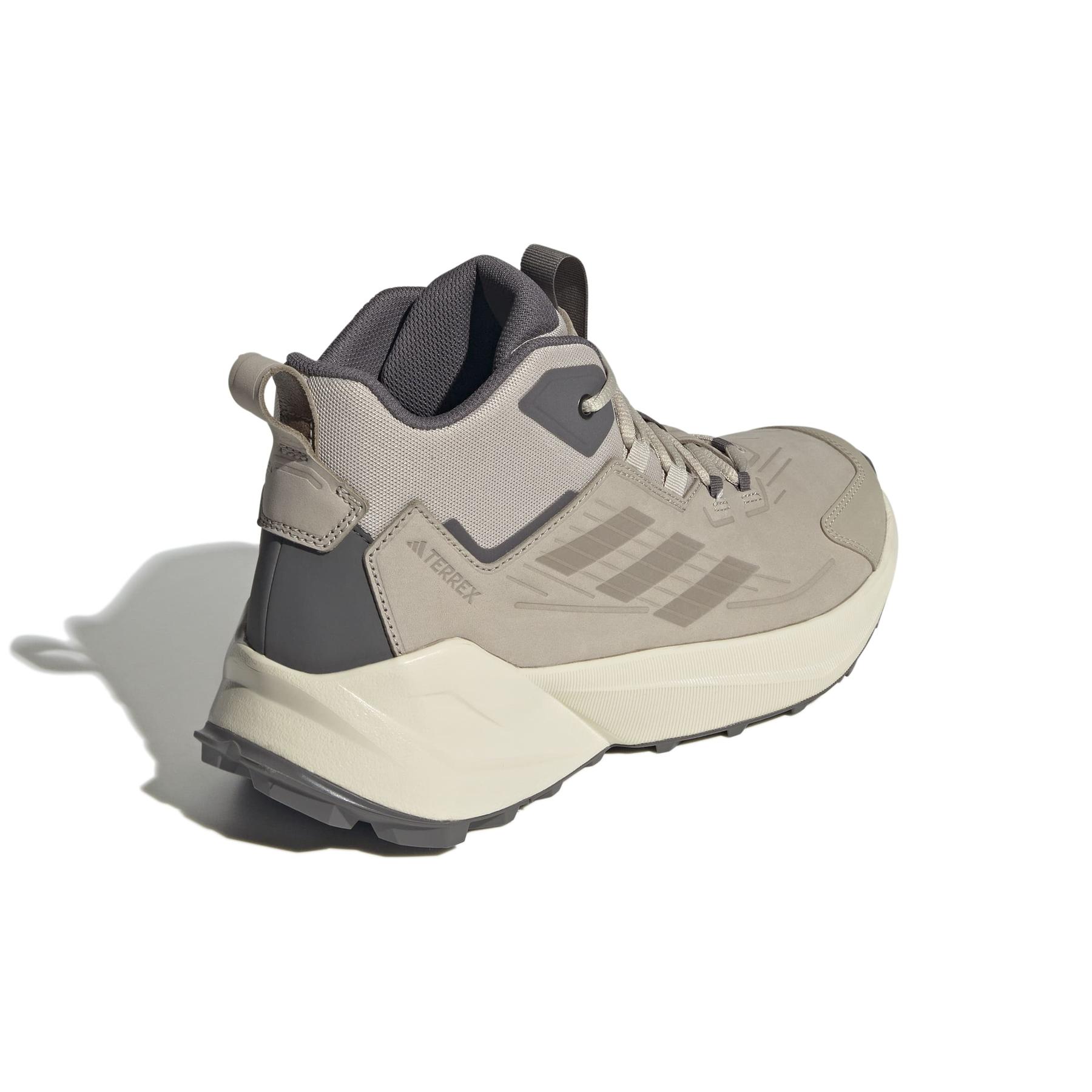 product/a/d/adidas_if6548_7_footwear_photography_back_lateral_top_view_white-nw091625.jpg