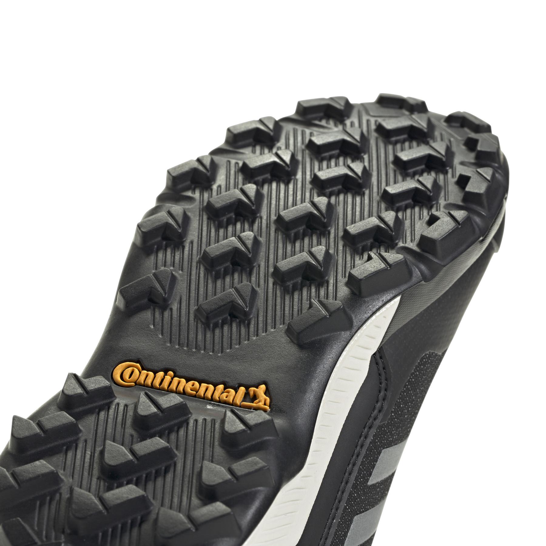 product/a/d/adidas_if7493_9_footwear_photography_detail_view_2_white.jpg