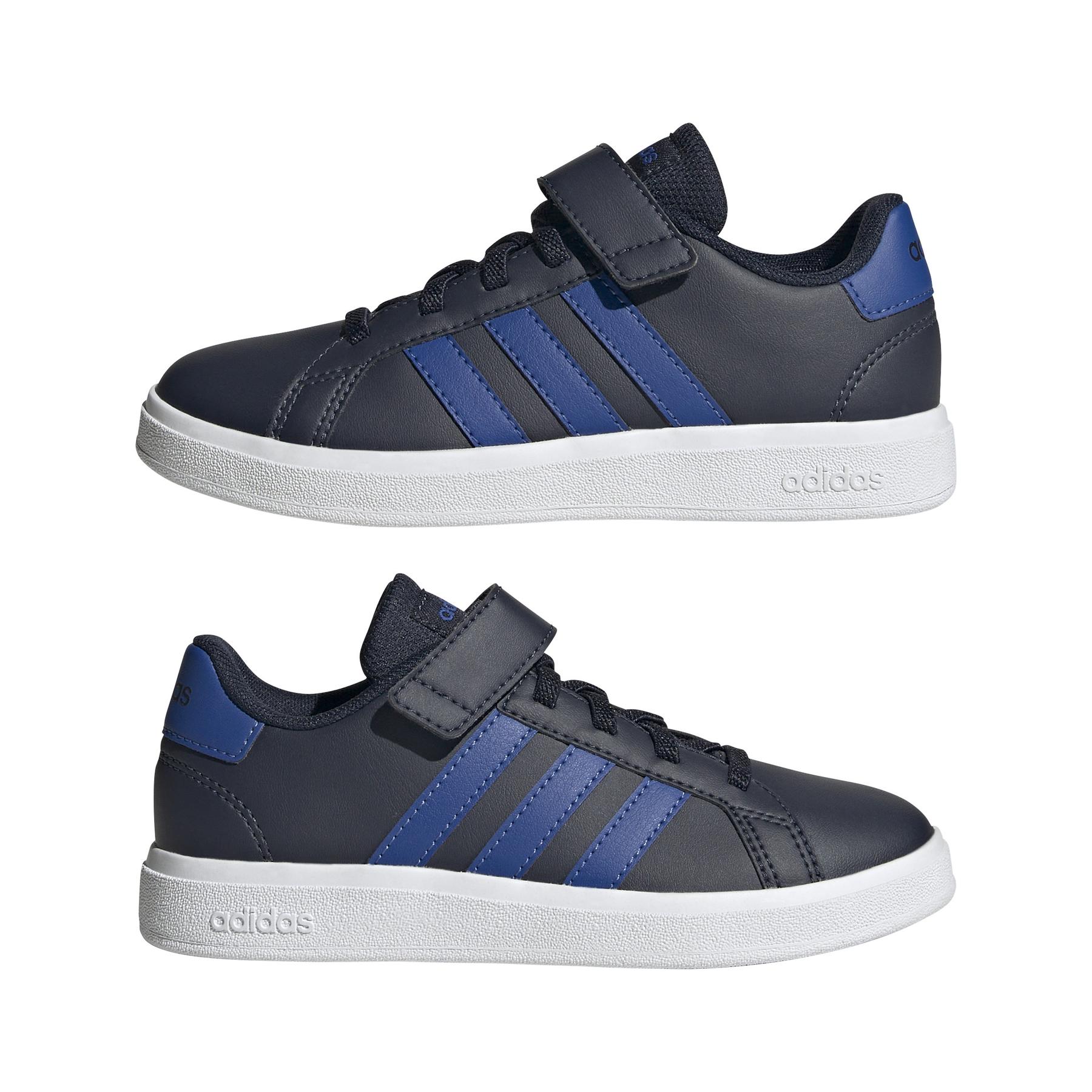 product/a/d/adidas_ig4839_10_footwear_photography_mirrored_pair_view_white-nw091625.jpg