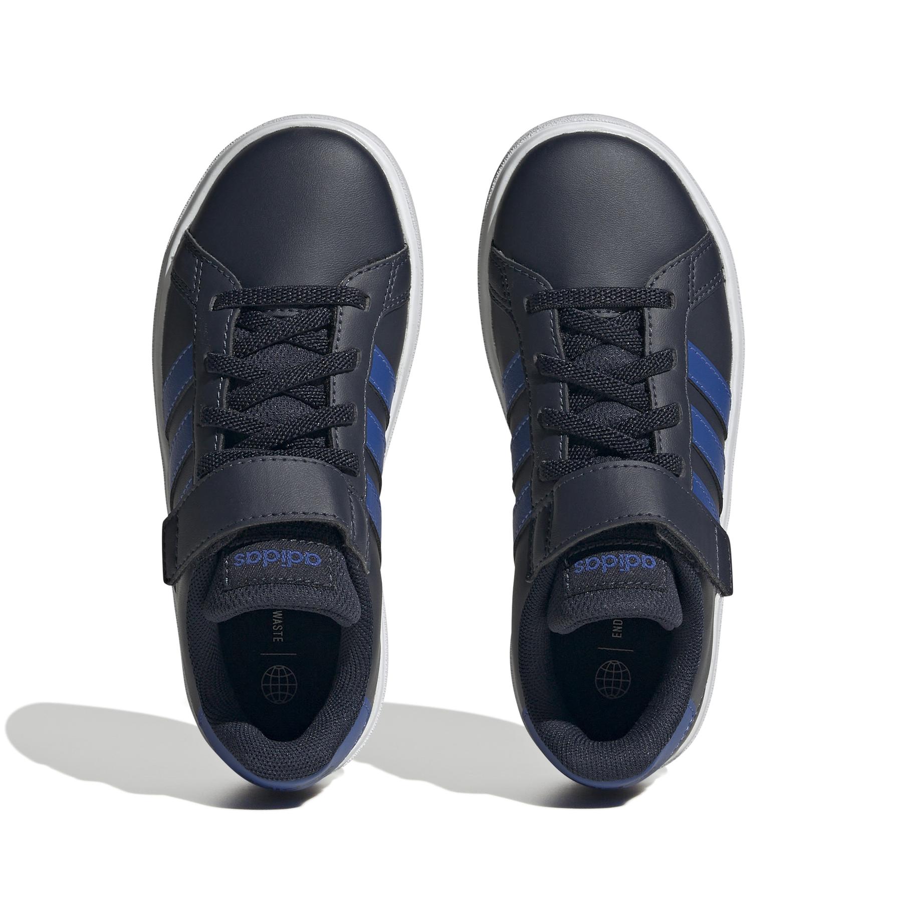 product/a/d/adidas_ig4839_3_footwear_photography_top_portrait_view_white-nw091625.jpg