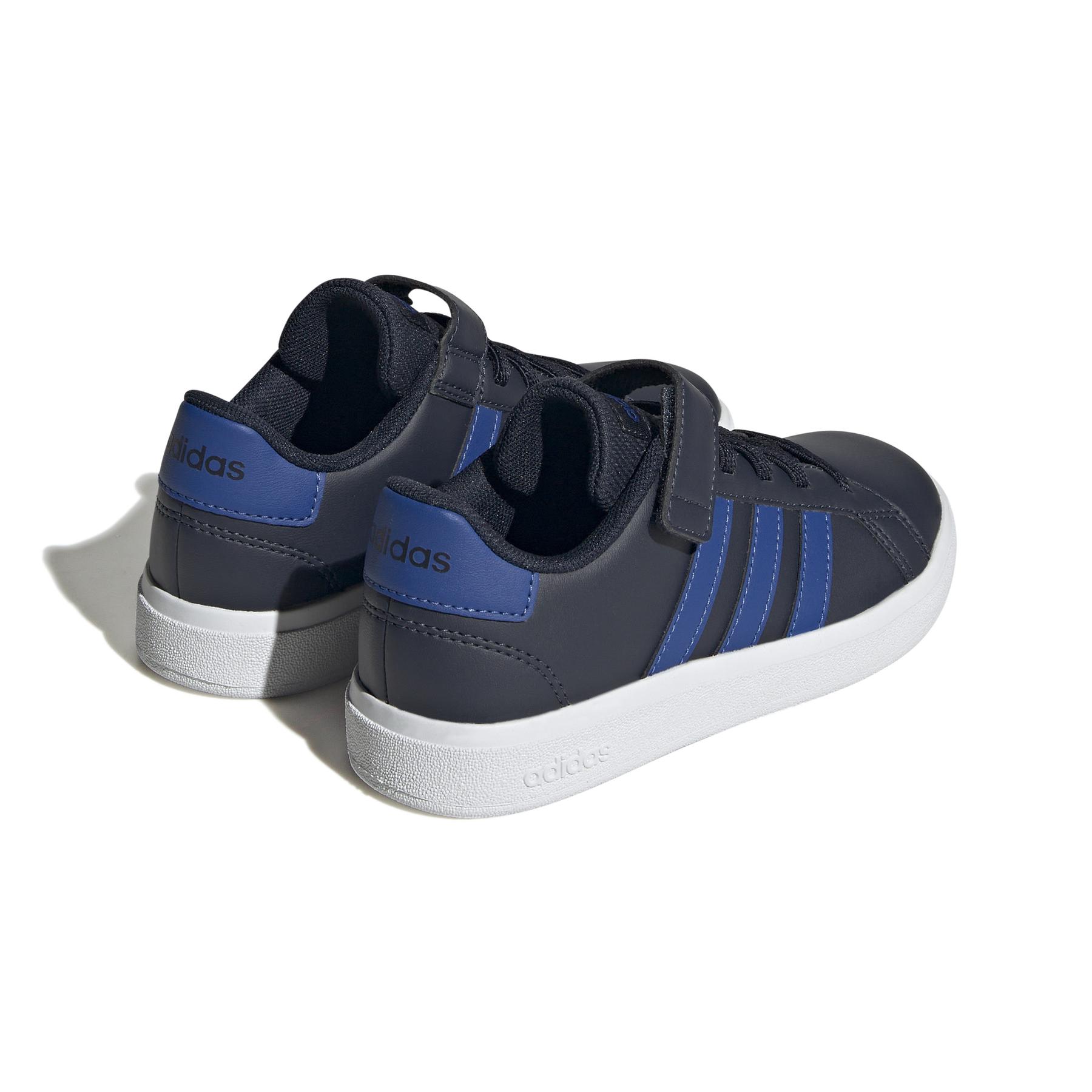 product/a/d/adidas_ig4839_7_footwear_photography_back_lateral_top_view_white-nw091625.jpg