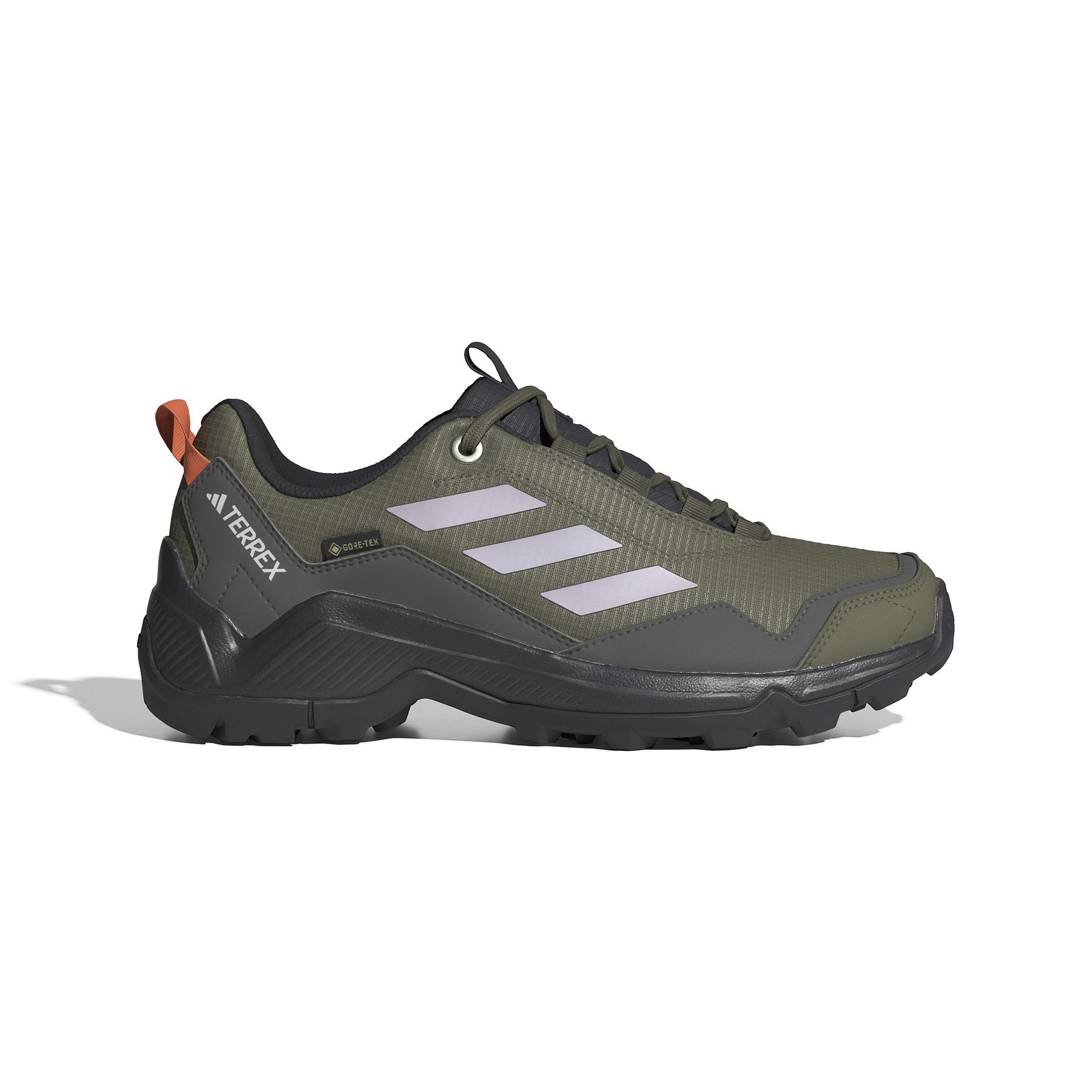 product/a/d/adidas_ig8861_1_footwear_photography_side_lateral_center_view_white.jpg