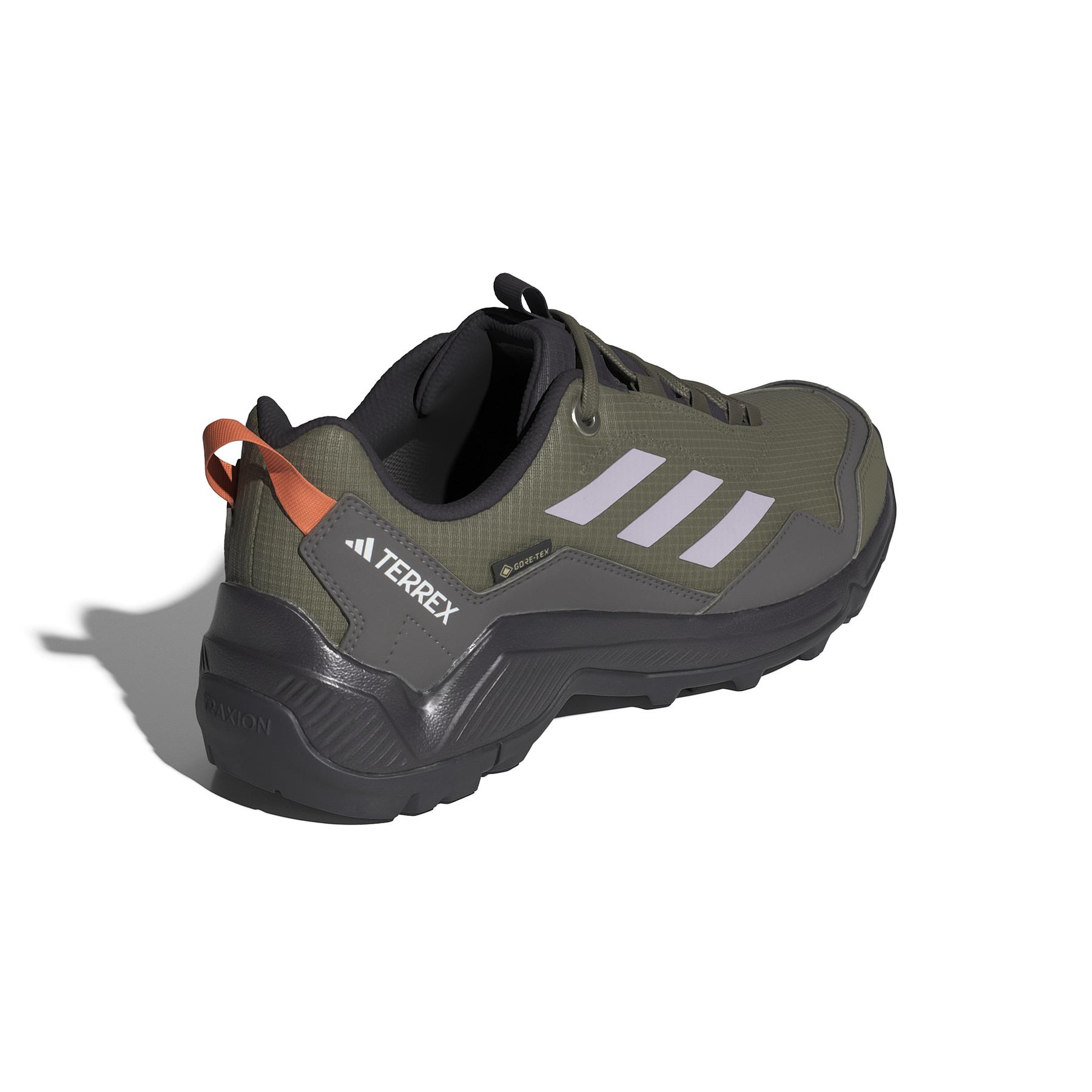 product/a/d/adidas_ig8861_7_footwear_photography_back_lateral_top_view_white.jpg