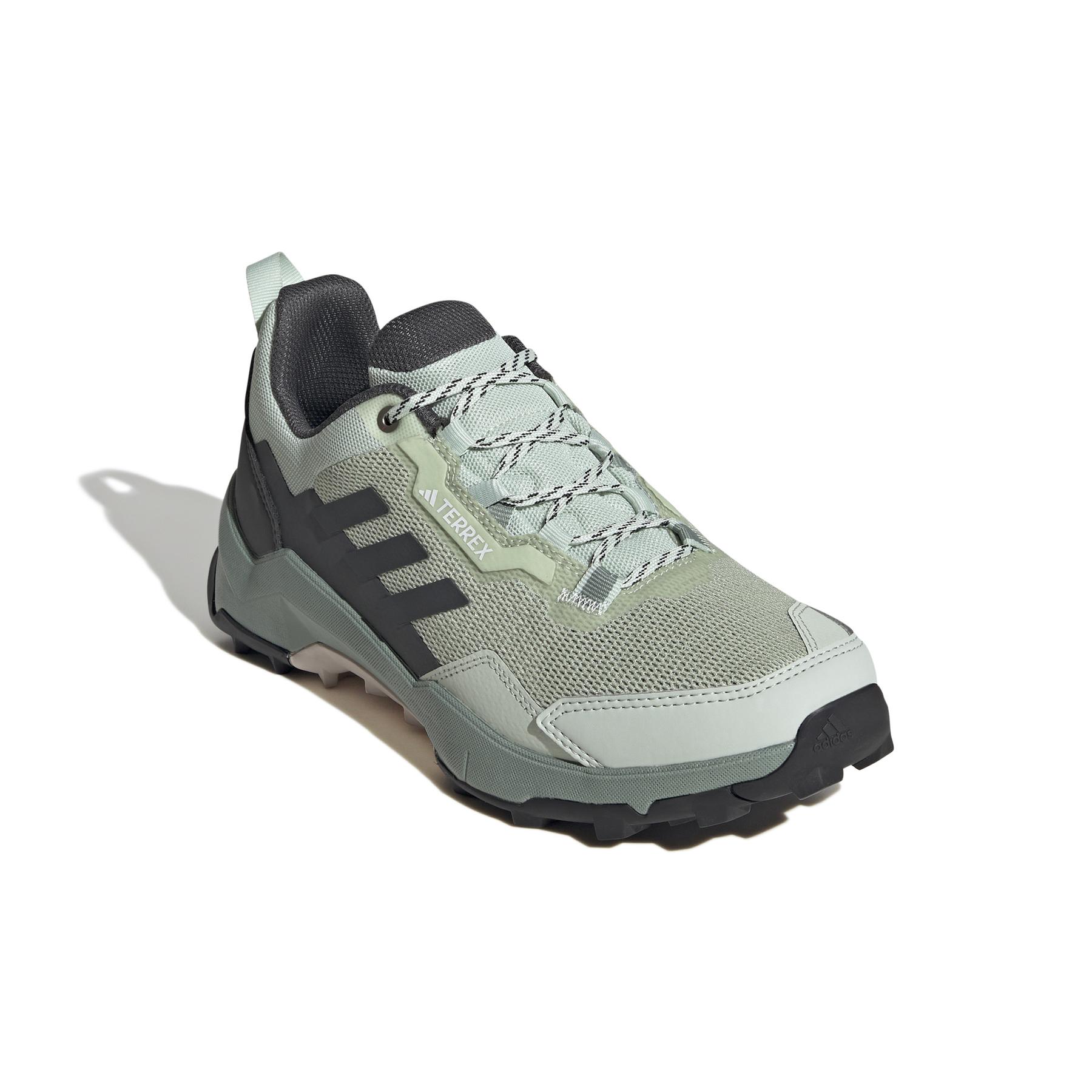 product/a/d/adidas_ih1156_6_footwear_photography_front_lateral_top_view_white-nw091625.jpg