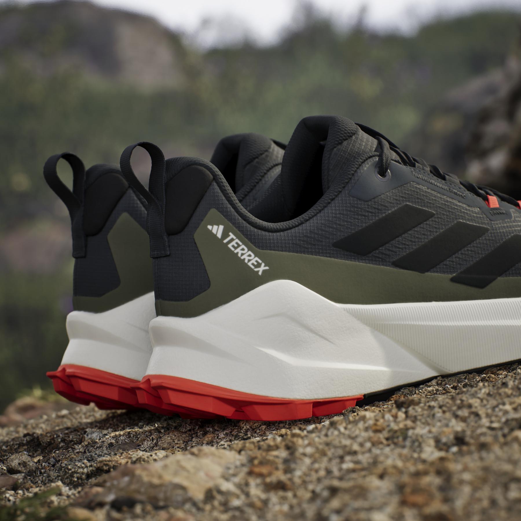 product/a/d/adidas_ih3737_23_footwear_photography_heromrktng_view_10-nw091625.jpg