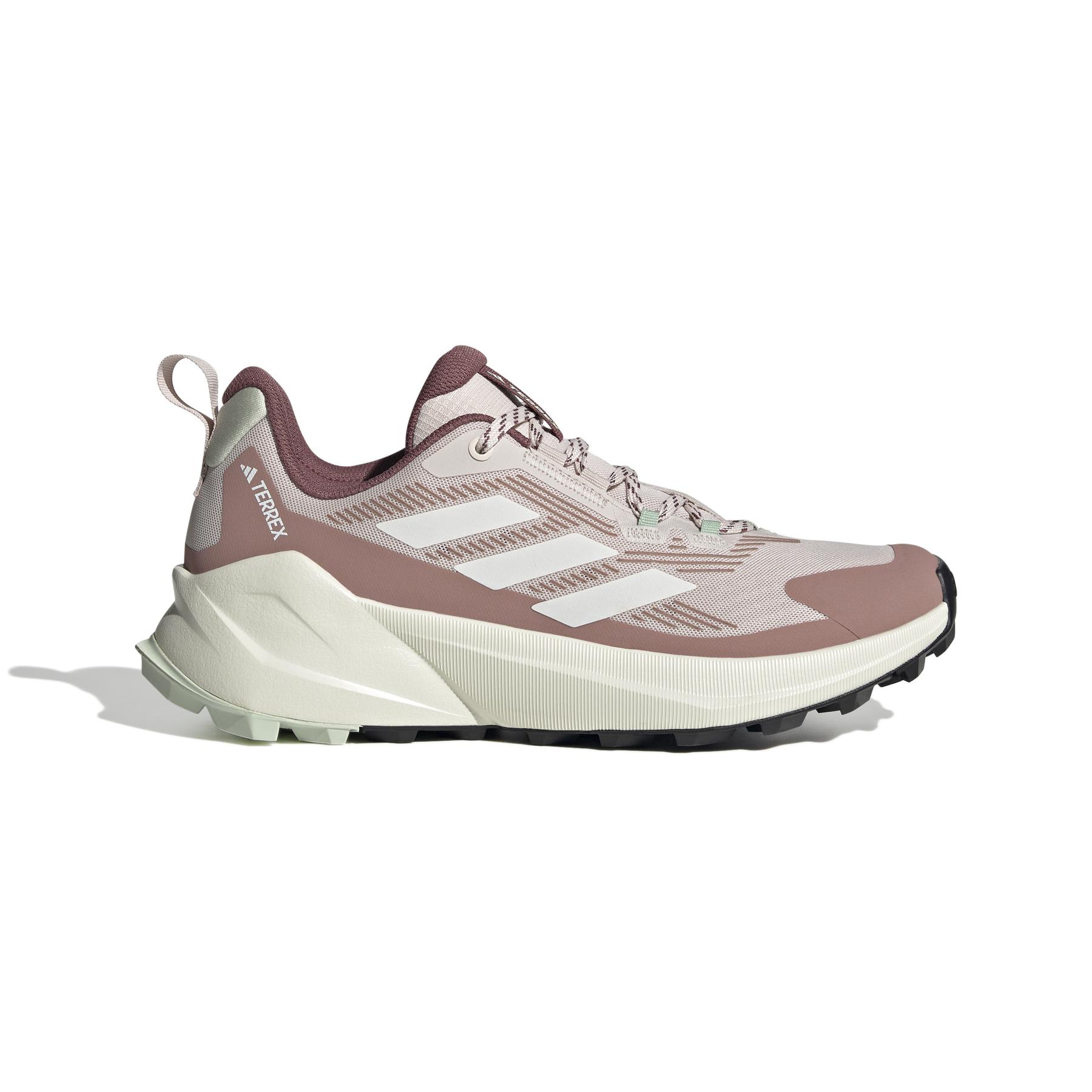 product/a/d/adidas_ih6351_1_footwear_photography_side_lateral_center_view_white.jpg