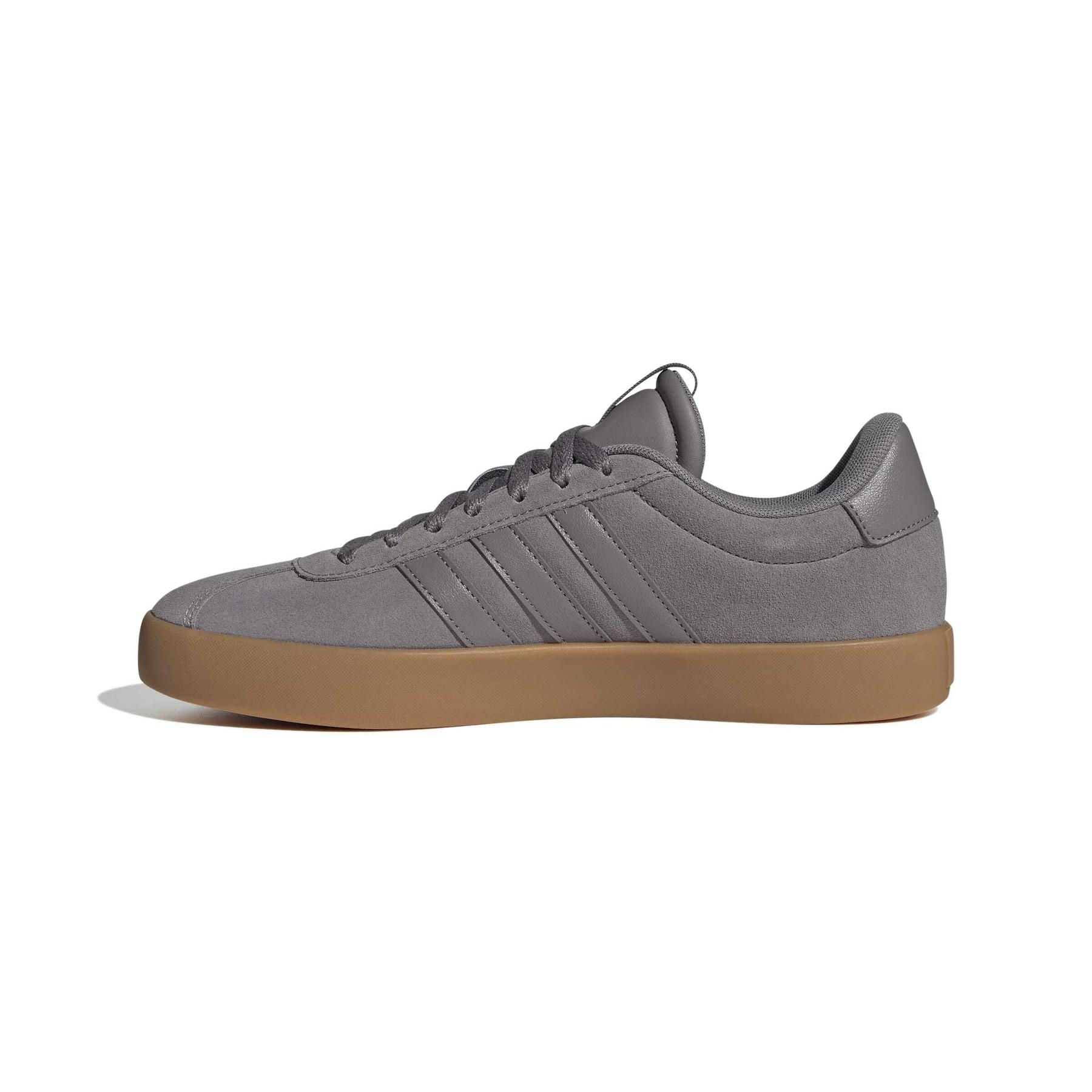 product/a/d/adidas_ih8911_5_footwear_photography_side_medial_center_view_white-nw091625.jpg