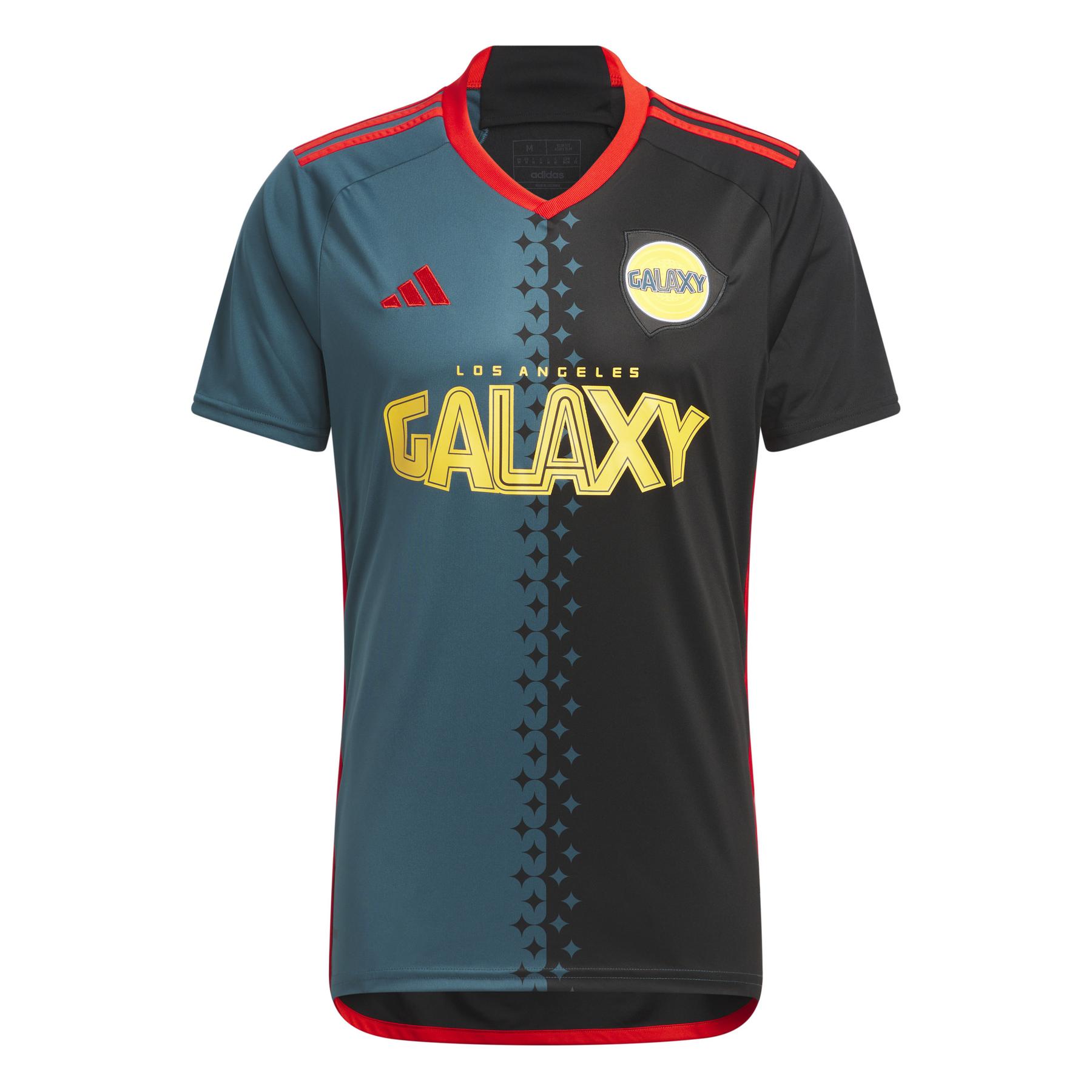 product/a/d/adidas_in4290_1_apparel_photography_front_view_white.jpg