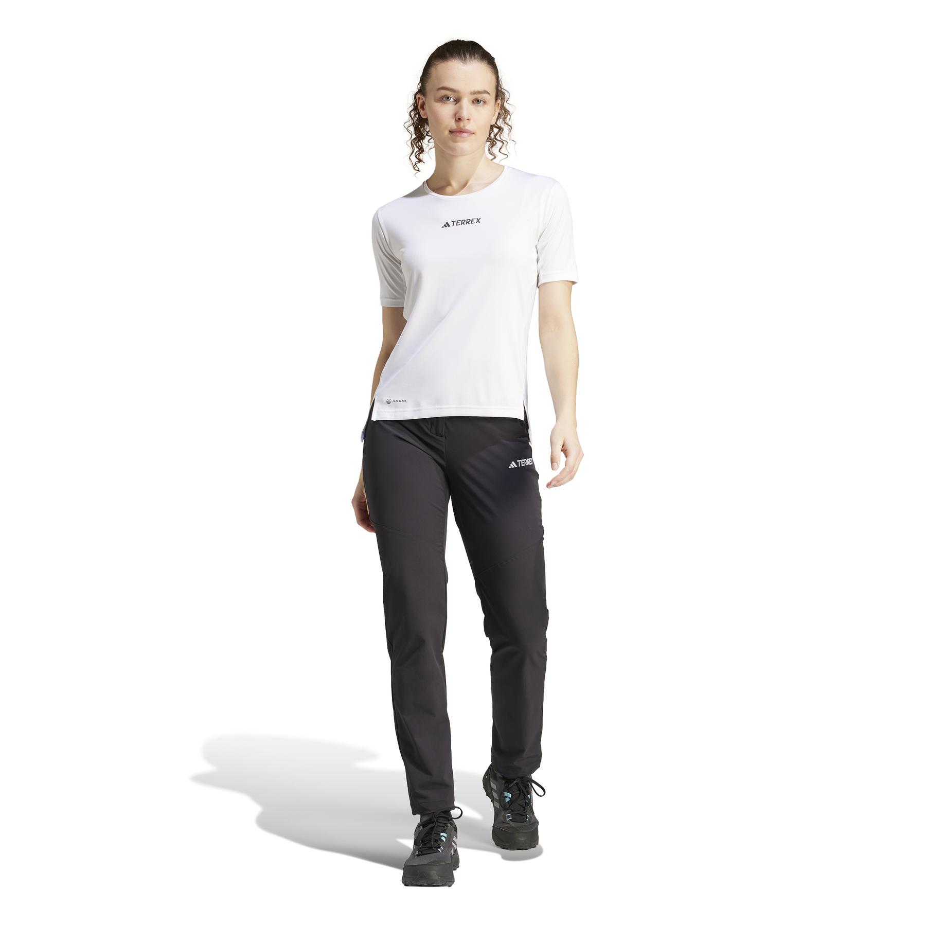 product/a/d/adidas_in9133_6_apparel_on_model_standard_outfit_view_white.jpg