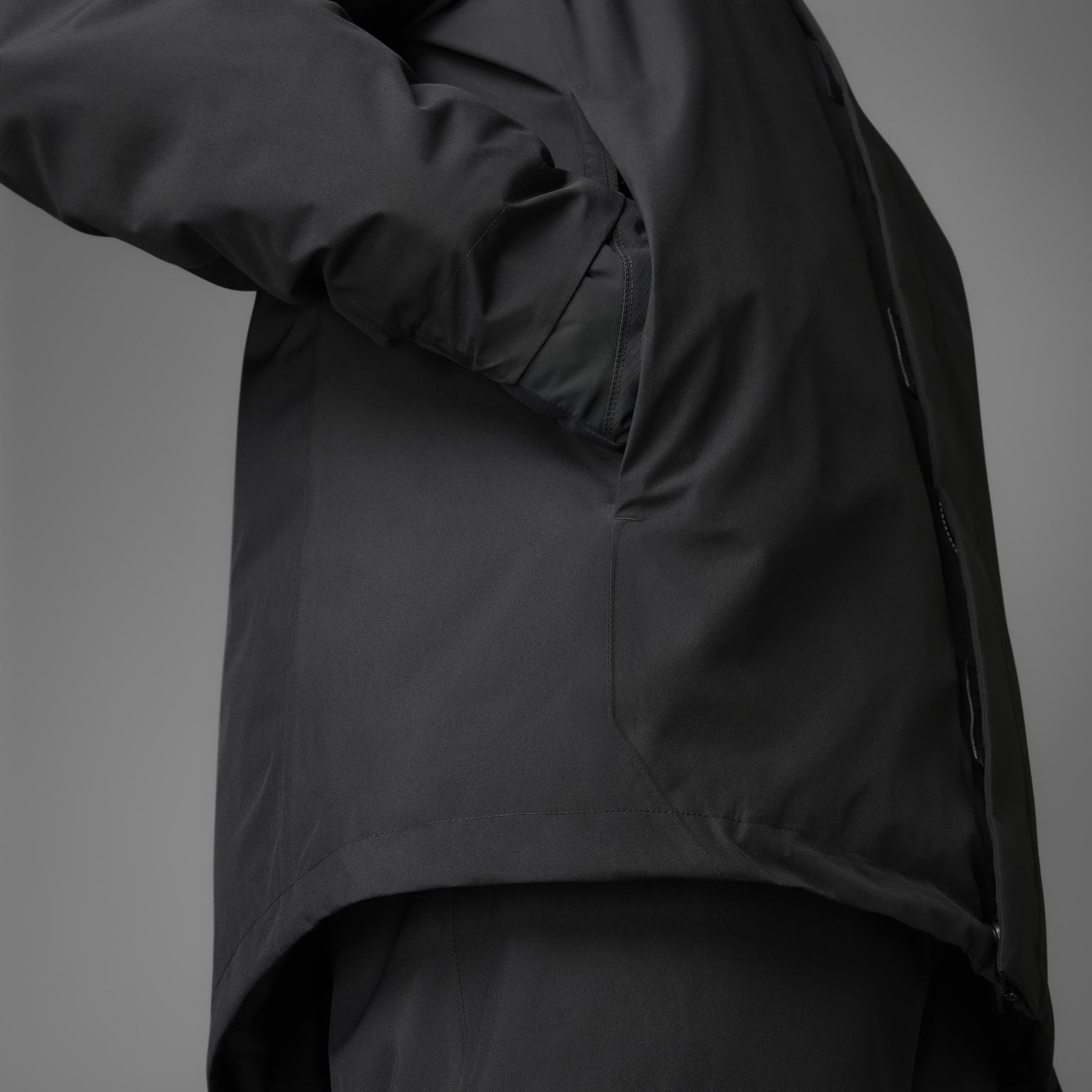 product/a/d/adidas_it3207_11_apparel_photography_heromrktng_view_8.jpg