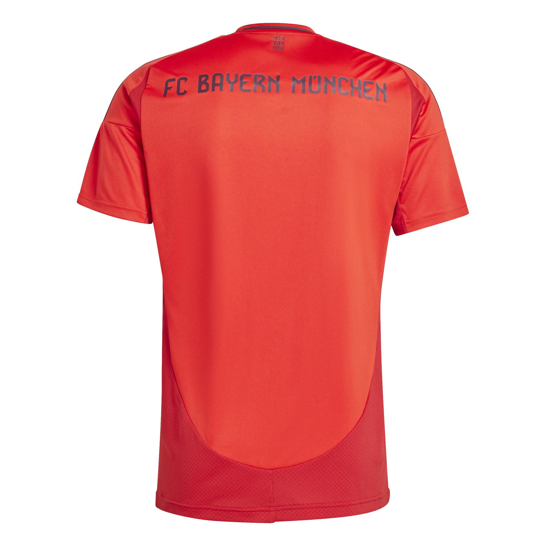 product/a/d/adidas_it8511_3_apparel_photography_back_center_view_whiterep2.jpg