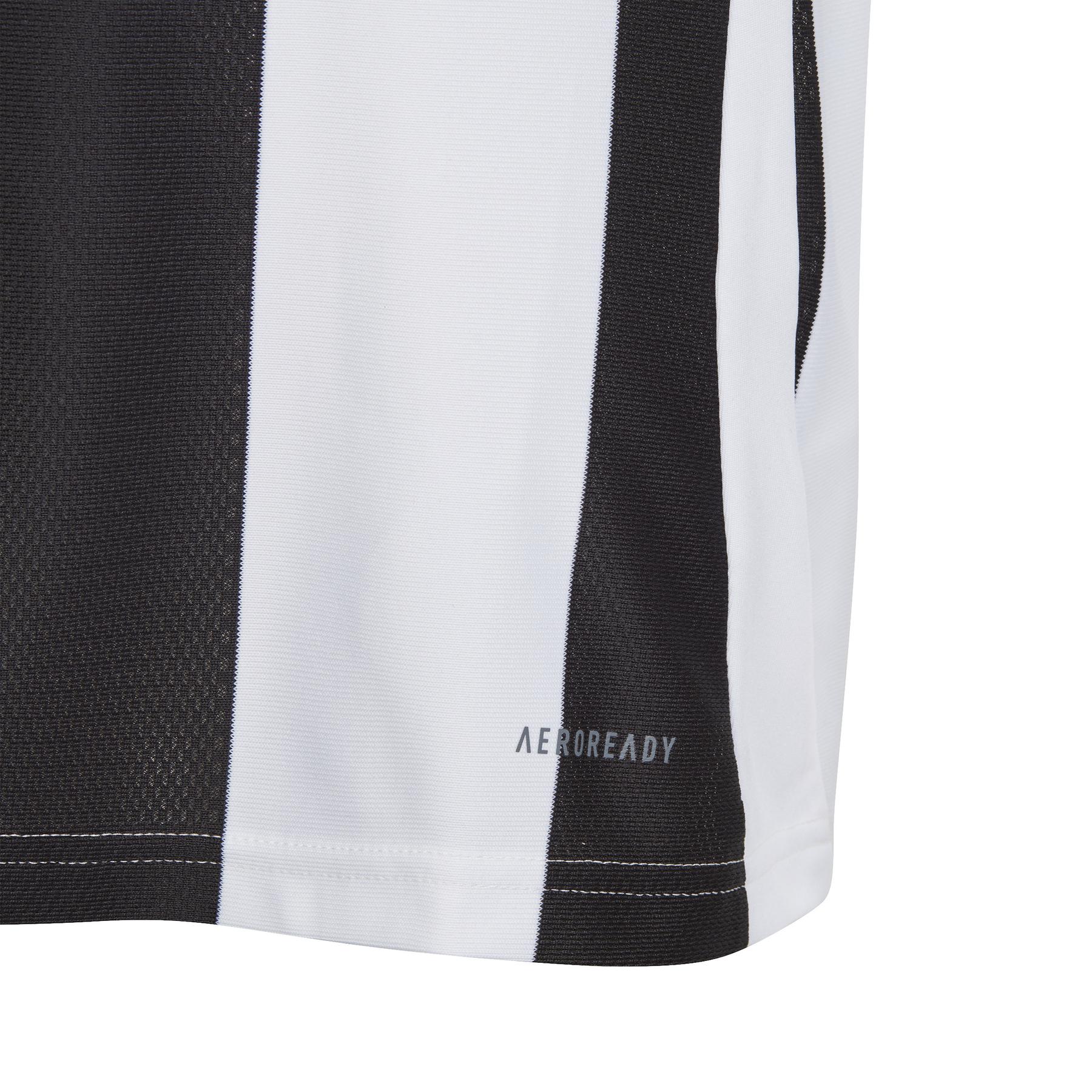 product/a/d/adidas_iw2141_3_apparel_photography_detail_view_1_white-nw032624.jpg