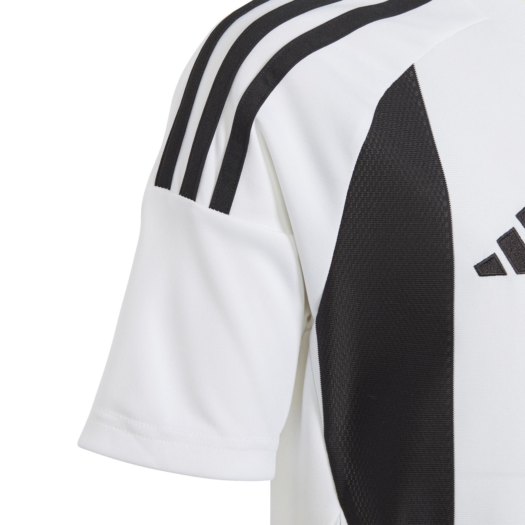 product/a/d/adidas_iw2141_4_apparel_photography_detail_view_2_white-nw032624.jpg