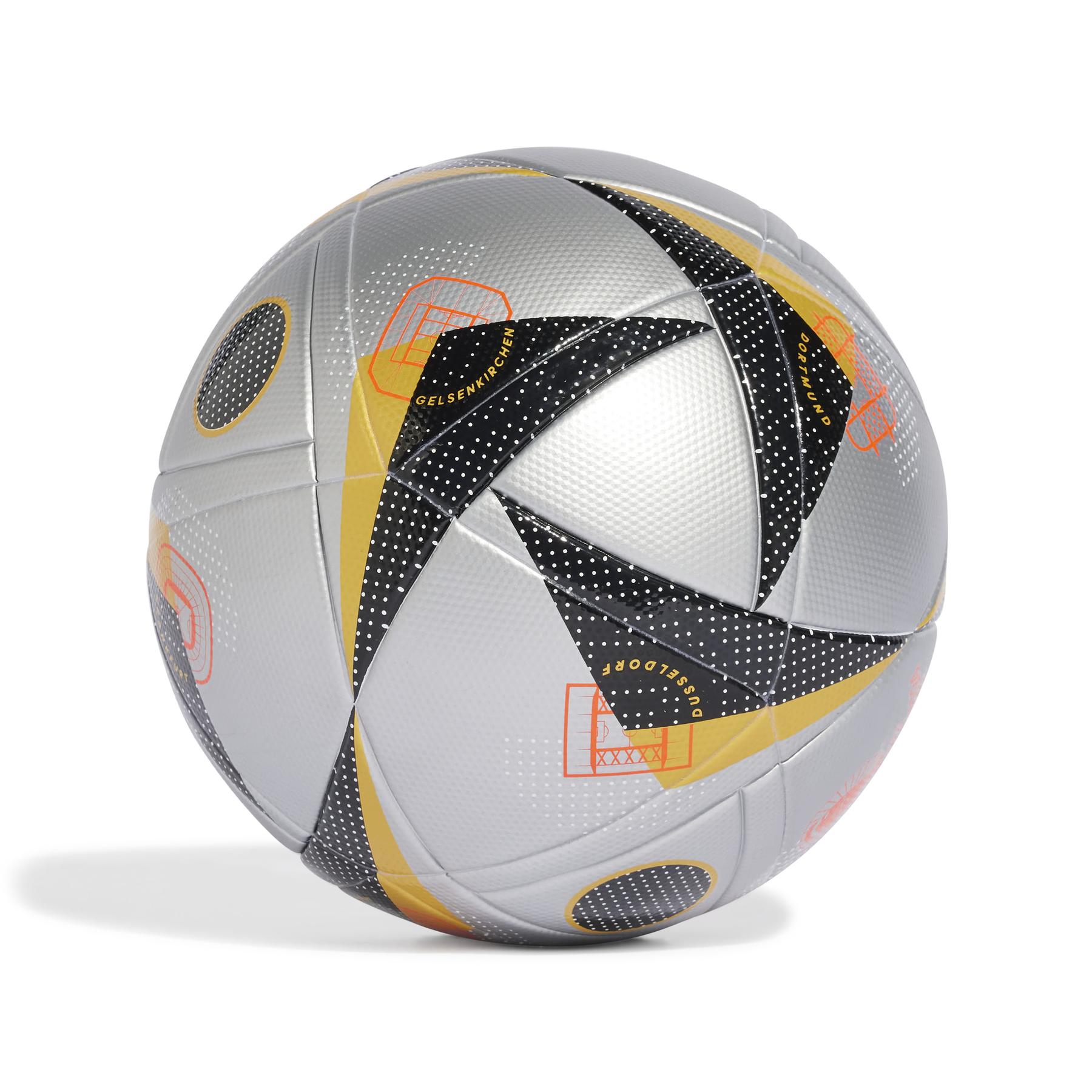 product/a/d/adidas_ix4046_4_hardware_photography_back_center_view_white.jpg