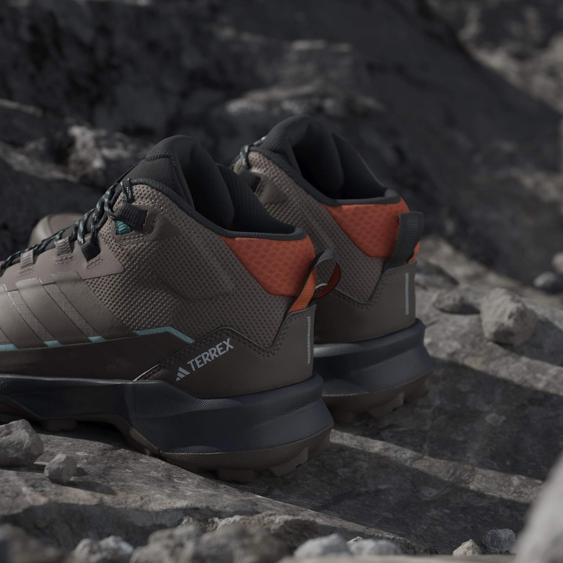product/a/d/adidas_jh7808_23_footwear_photography_heromrktng_view_10-nw091625.jpg