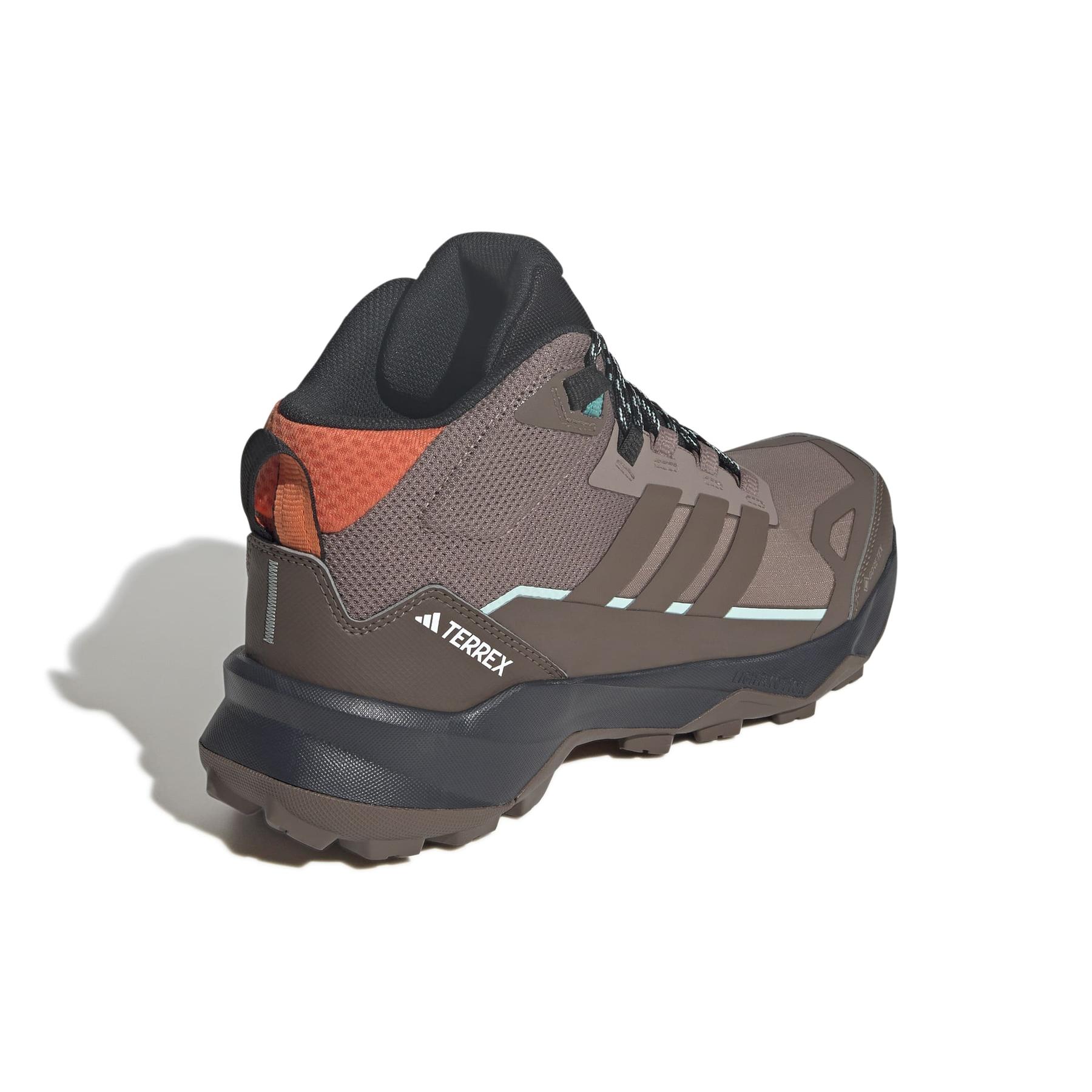 product/a/d/adidas_jh7808_7_footwear_photography_back_lateral_top_view_white-nw091625.jpg