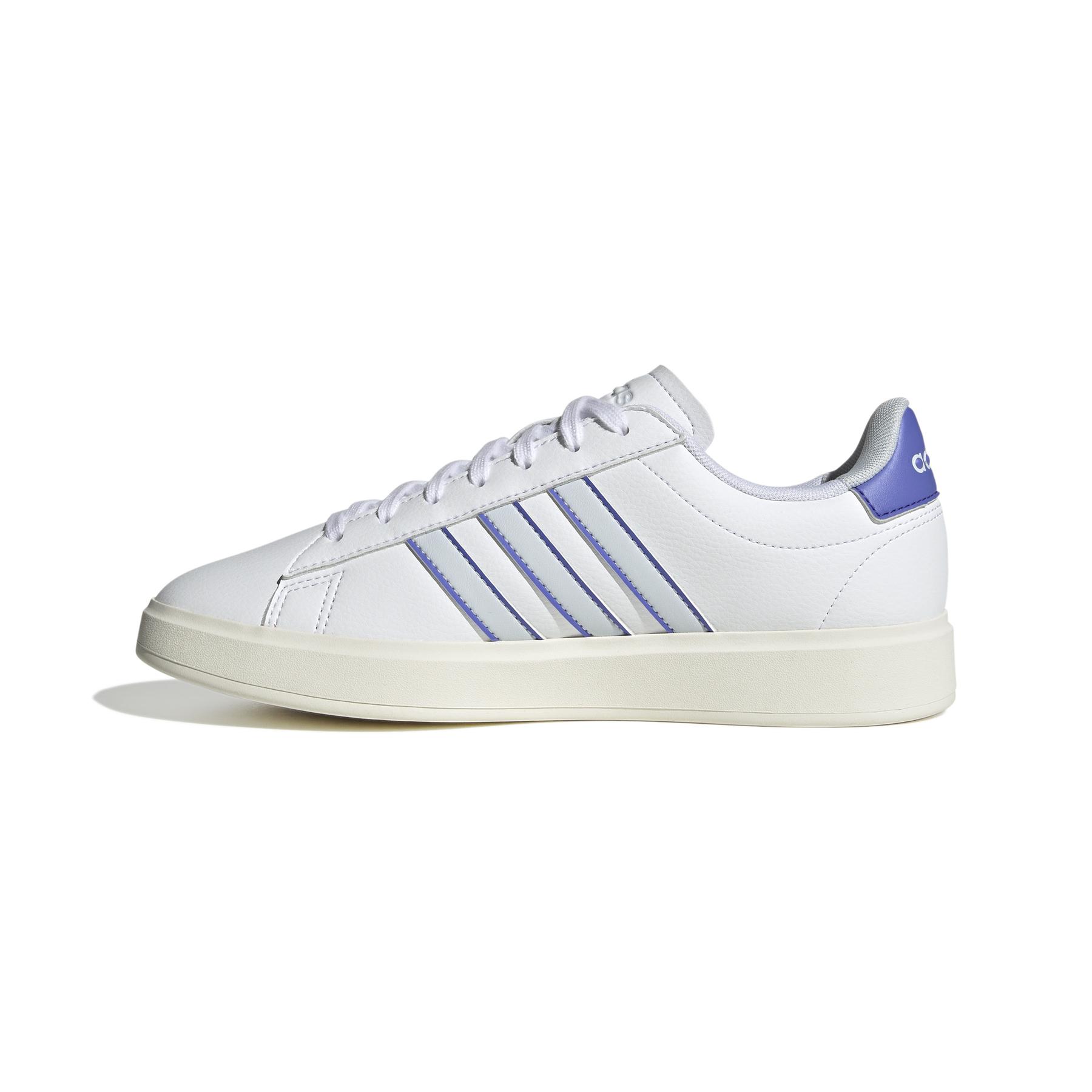 product/a/d/adidas_jh8676_5_footwear_photography_side_medial_center_view_white-nw091625.jpg