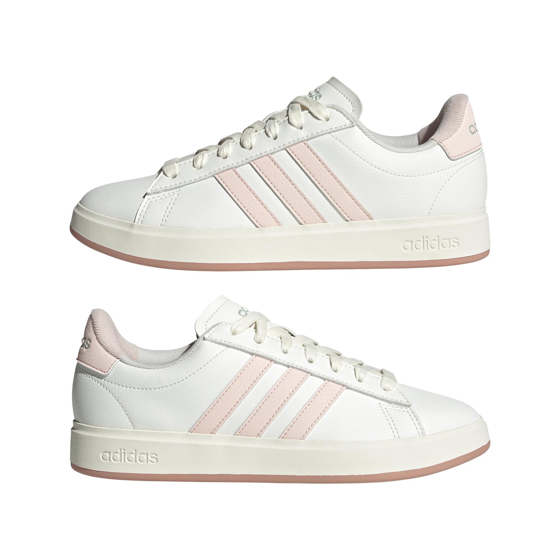 product/a/d/adidas_jh8678_10_footwear_photography_mirrored_pair_view_white-nw091625.jpg