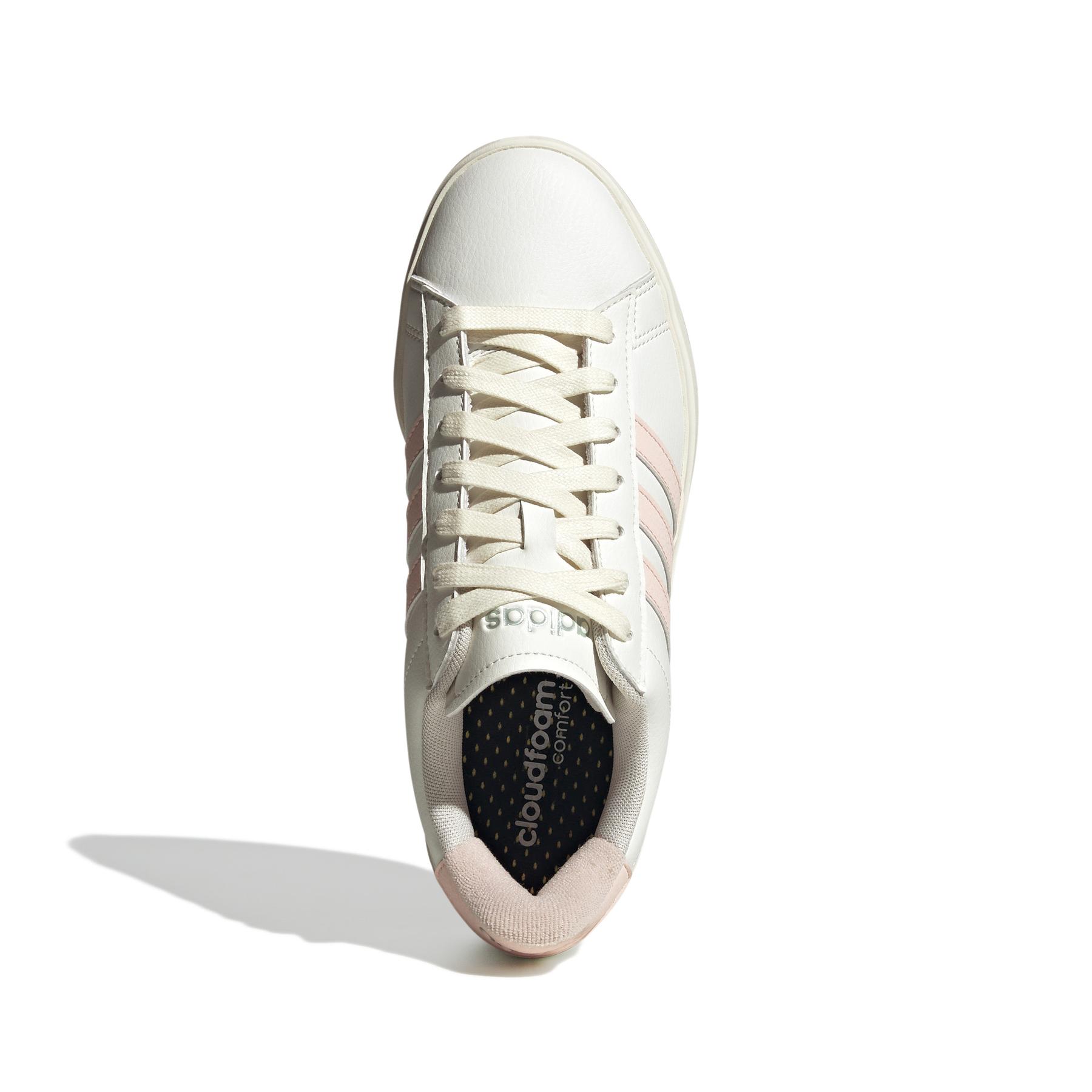 product/a/d/adidas_jh8678_3_footwear_photography_top_portrait_view_white-nw091625.jpg