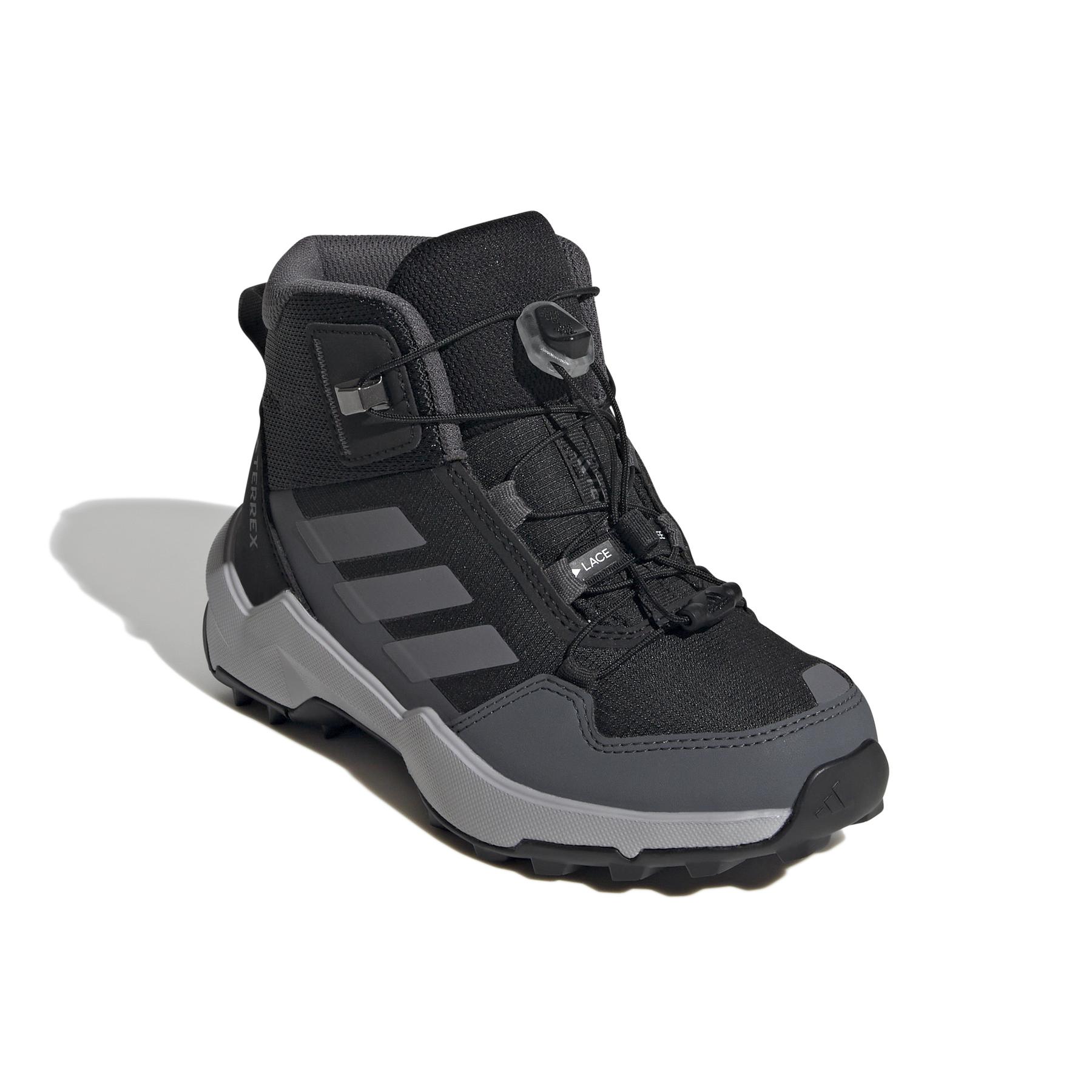 product/a/d/adidas_ji0920_6_footwear_photography_front_lateral_top_view_white-nw091625.jpg