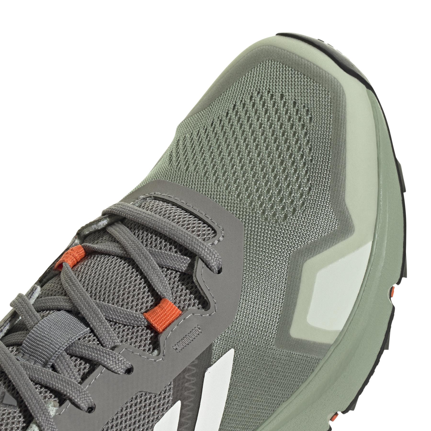 product/a/d/adidas_ji1923_8_footwear_photography_detail_view_1_white-nw091625.jpg
