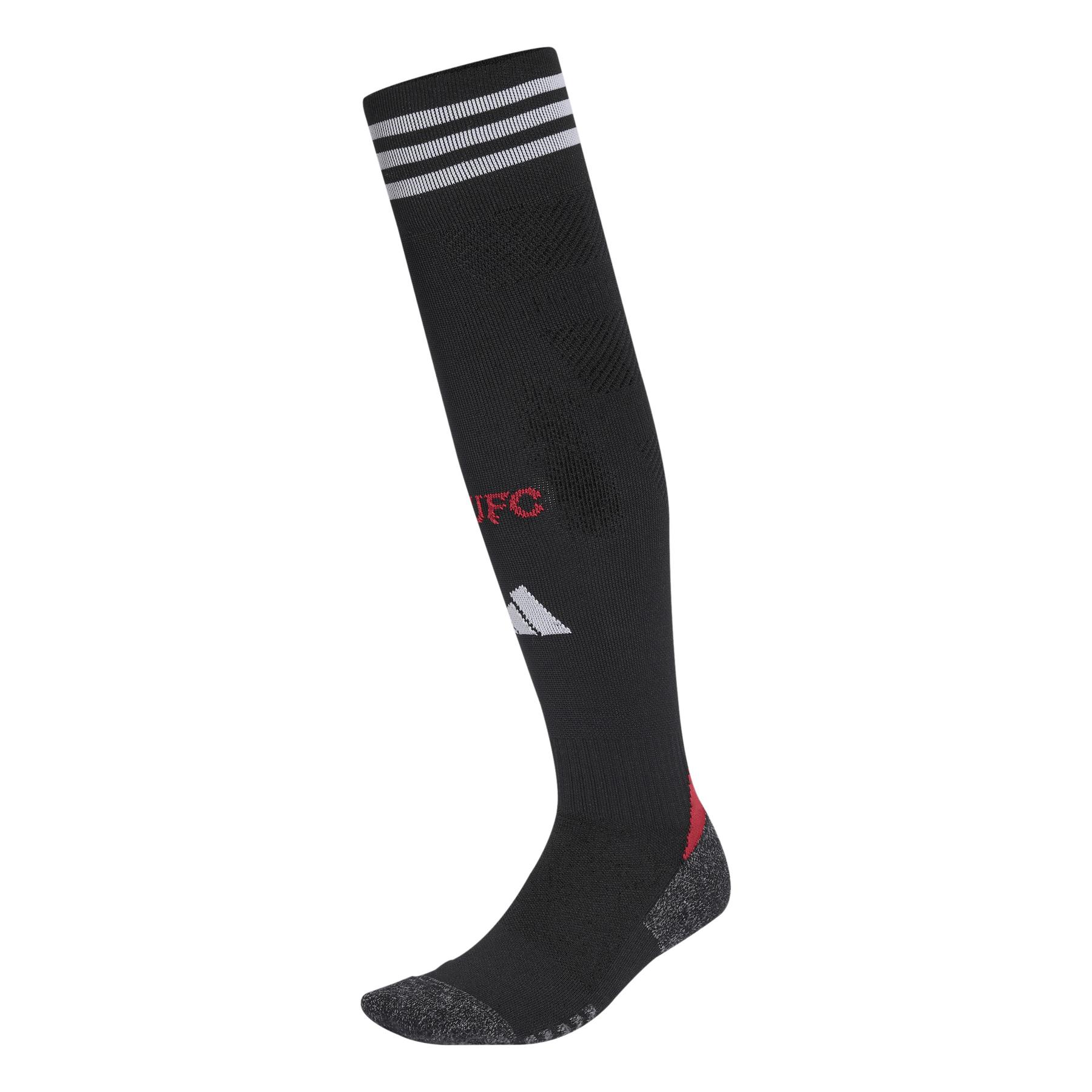 product/a/d/adidas_ji7436_black_1.jpg
