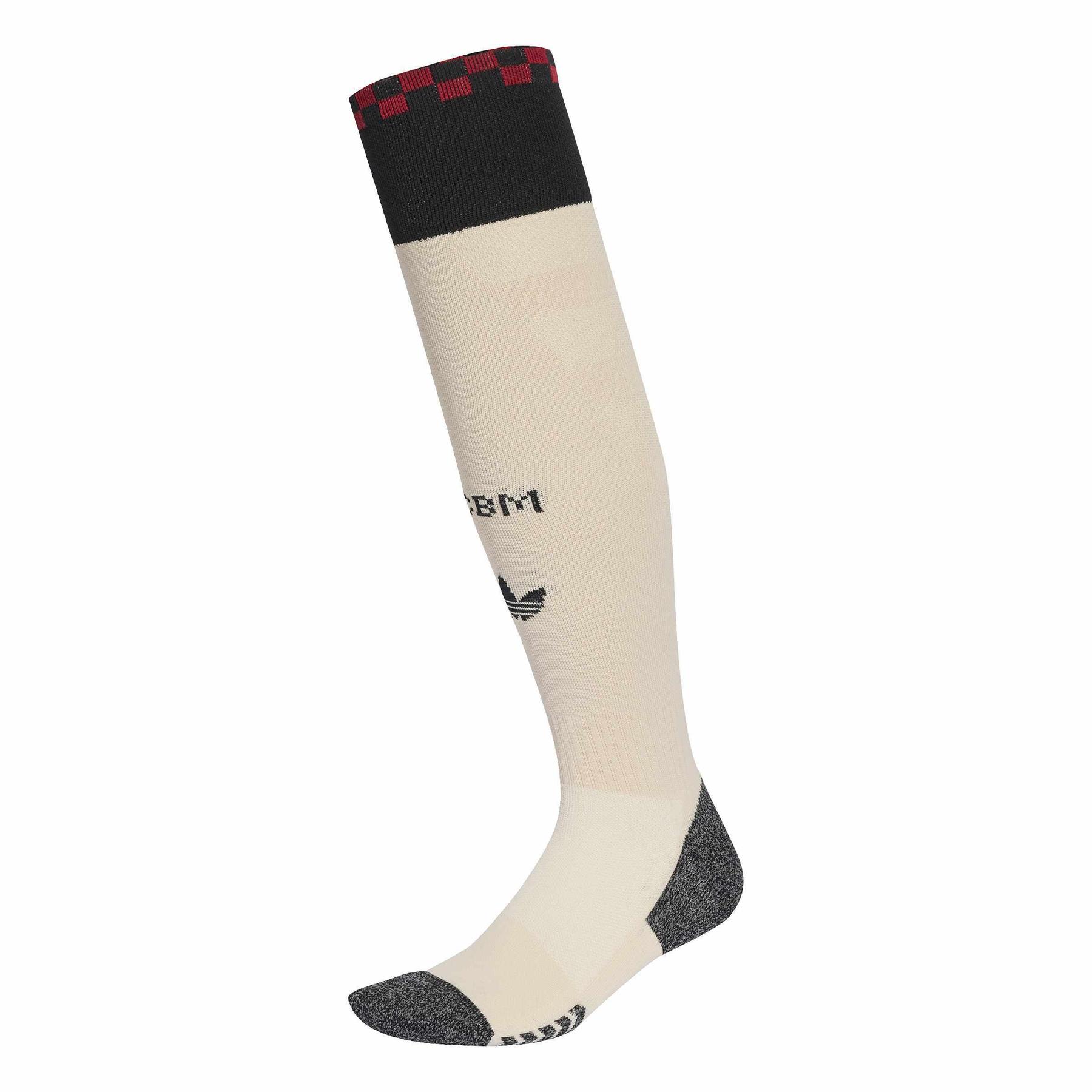 product/a/d/adidas_jj2155_1_hardware_photography_side_center_view_white.jpg