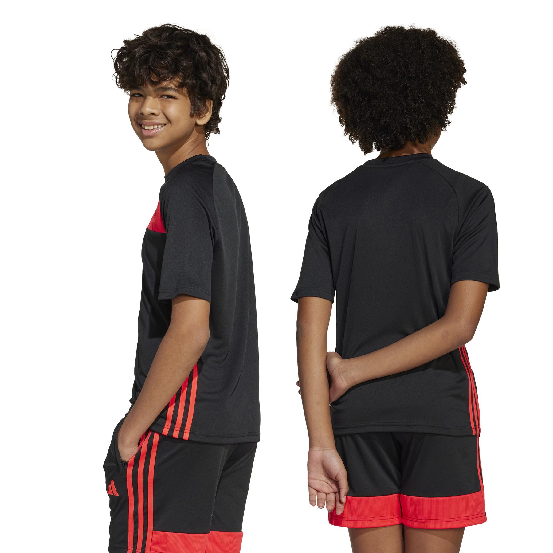 product/a/d/adidas_jm3593_black-lucred_17.jpg