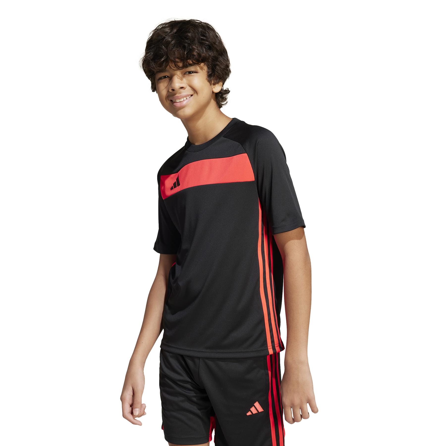 product/a/d/adidas_jm3593_black-lucred_3.jpg