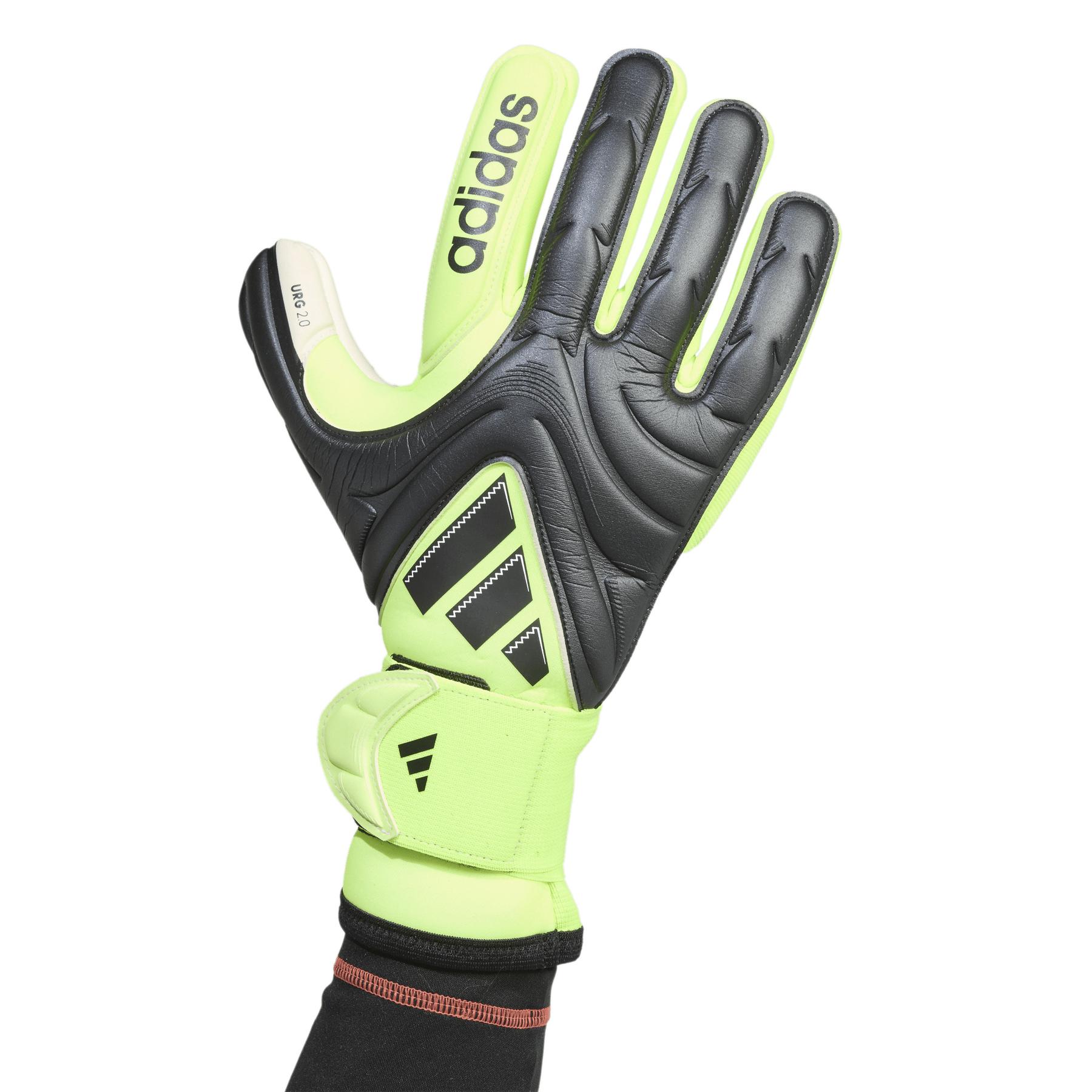 product/a/d/adidas_jn5334_black-black-luclem_6.jpg