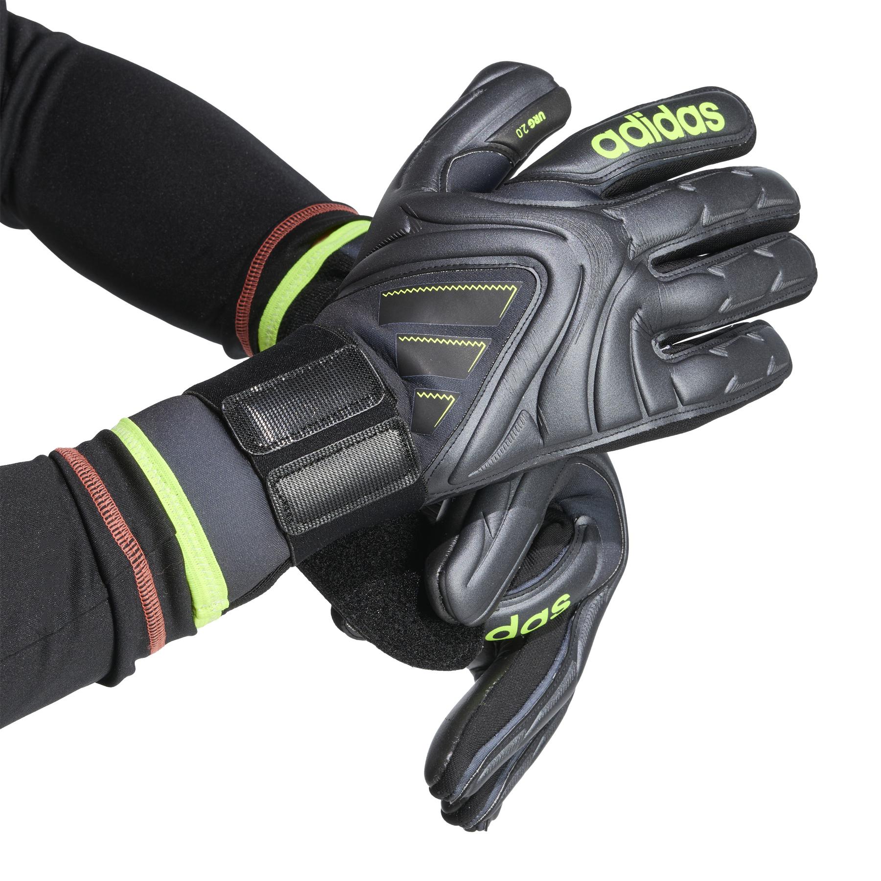 product/a/d/adidas_jn5335_black-carbon-luclem_3.jpg