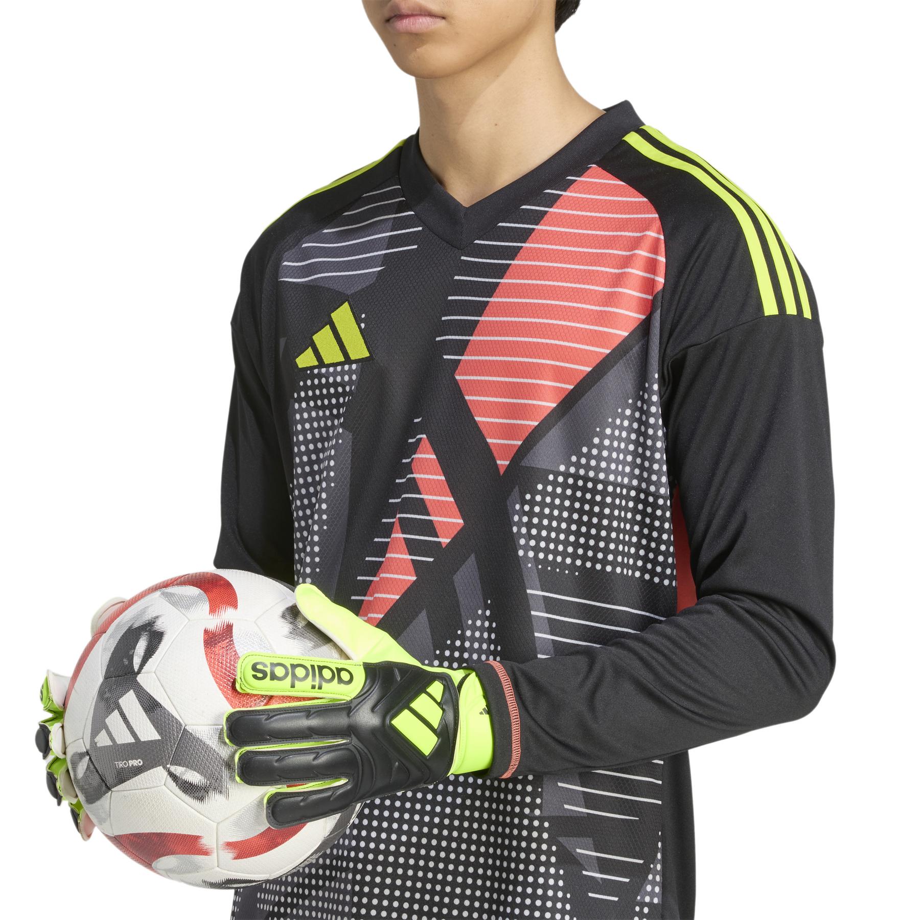 product/a/d/adidas_jn5341_black-luclem-luclem_2.jpg