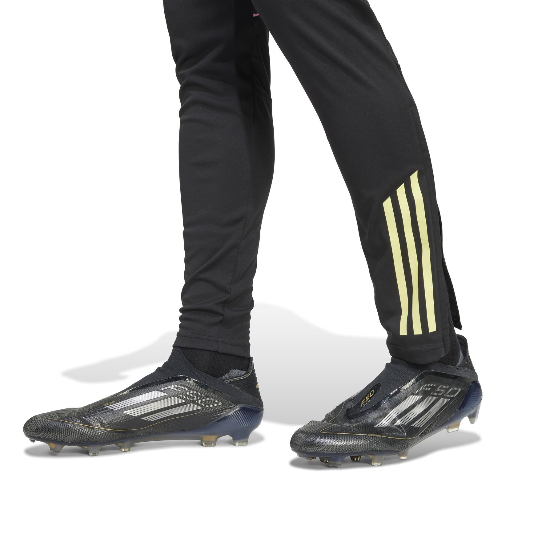 product/a/d/adidas_jn7450_7_apparel_on_model_detail_view_2_white.jpg