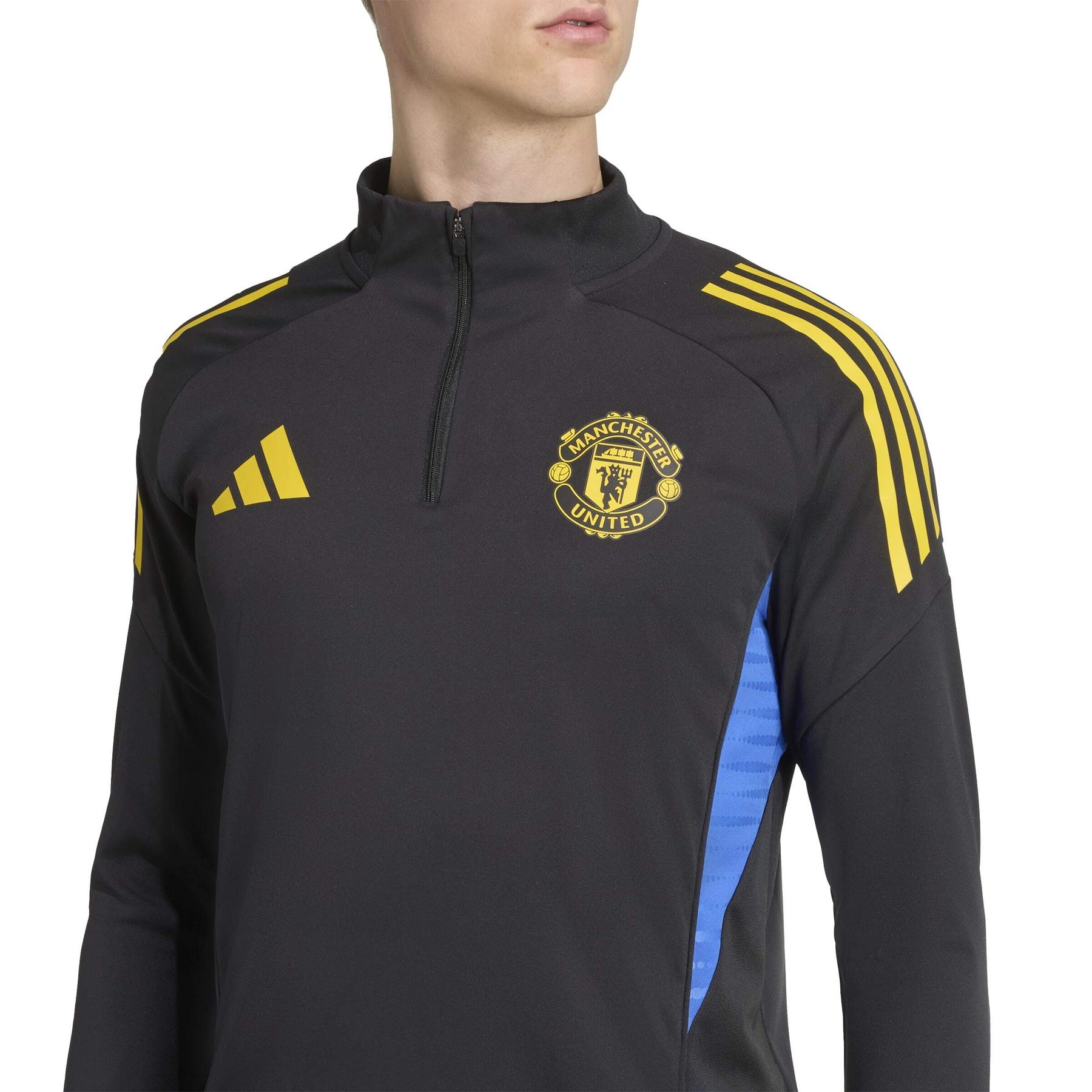 product/a/d/adidas_jp3143_6_apparel_on_model_detail_view_2_white.jpg