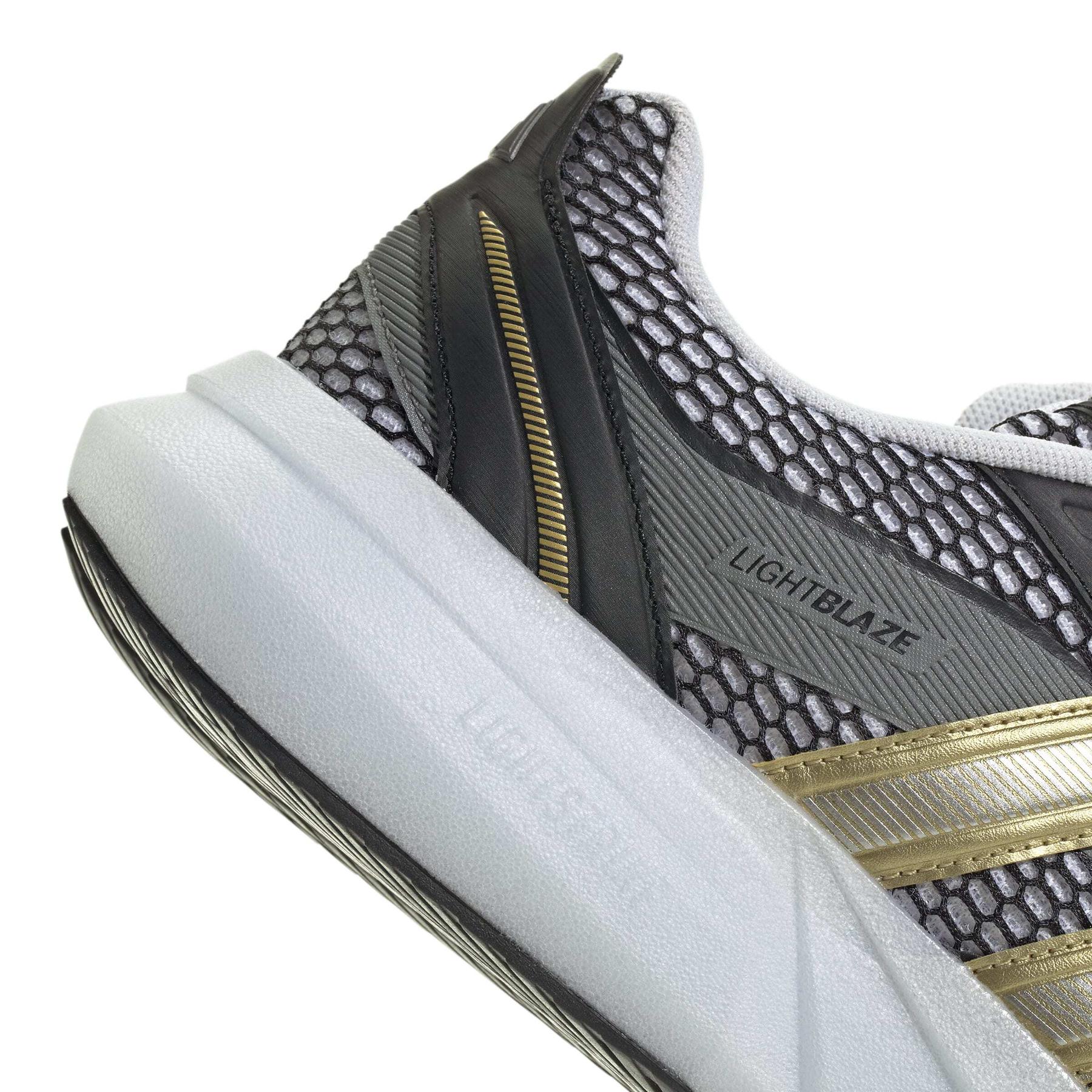 product/a/d/adidas_jp6320_9_footwear_photography_detail_view_2_white-nw091625.jpg