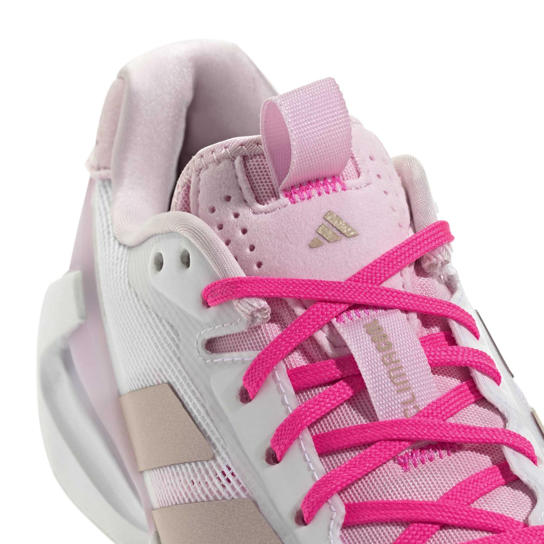 product/a/d/adidas_jp7313_8_footwear_photography_detail_view_1_white-nw091625.jpg