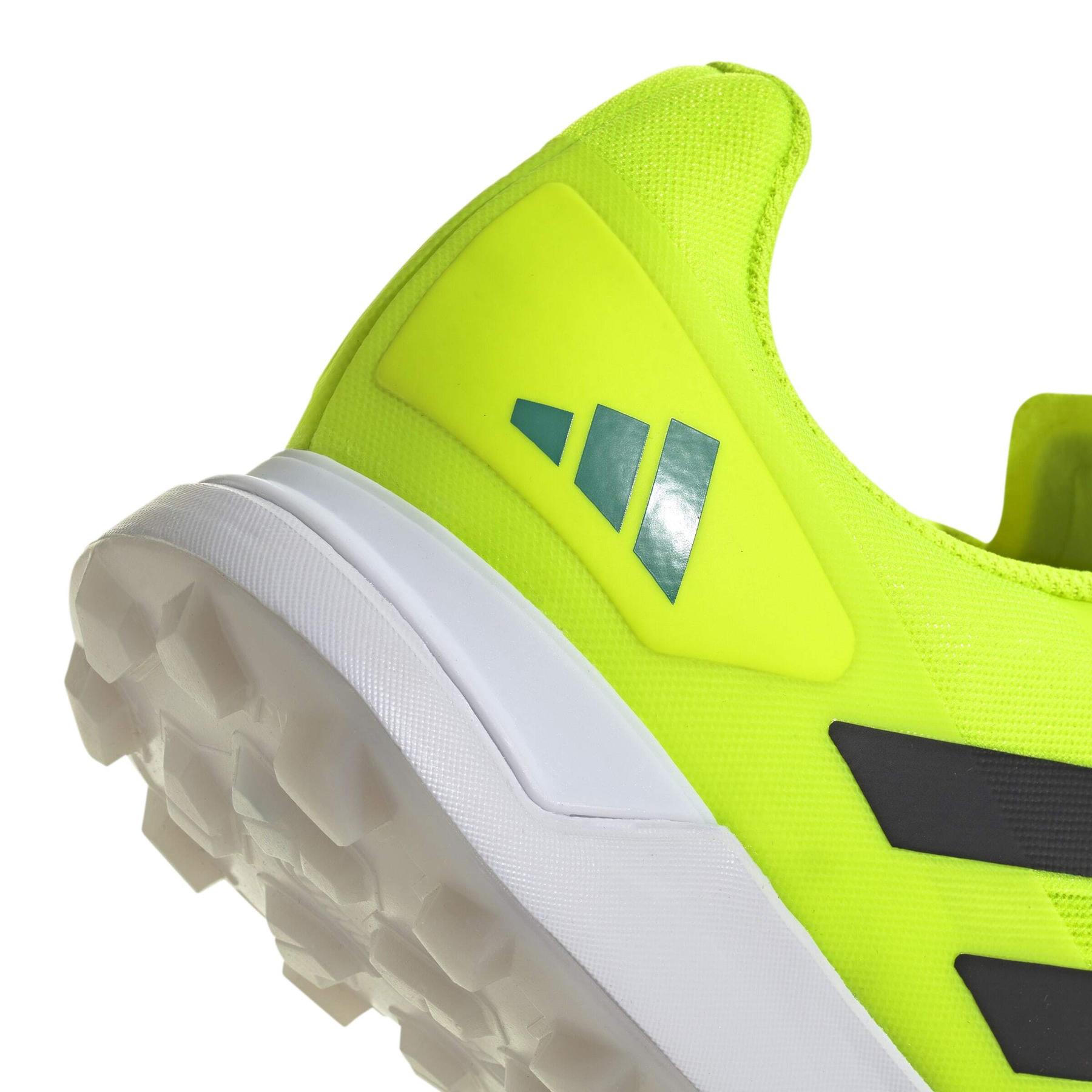 product/a/d/adidas_jp9894_9_footwear_photography_detail_view_2_white-nw091625.jpg