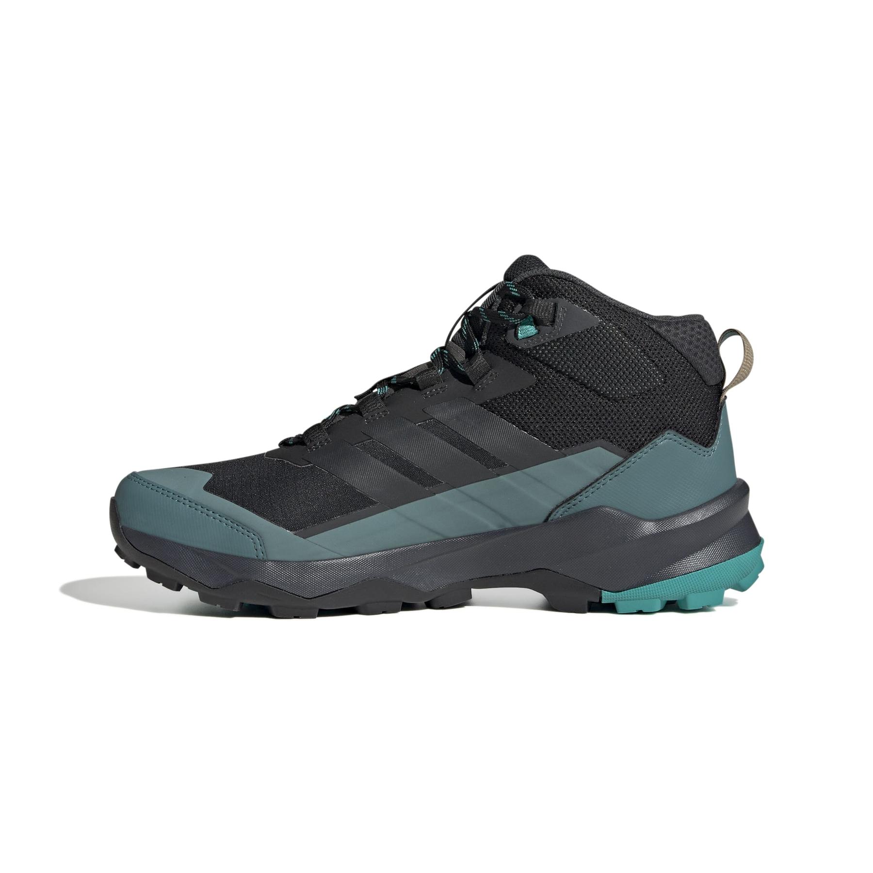 product/a/d/adidas_jq2206_5_footwear_photography_side_medial_center_view_white-nw091625.jpg