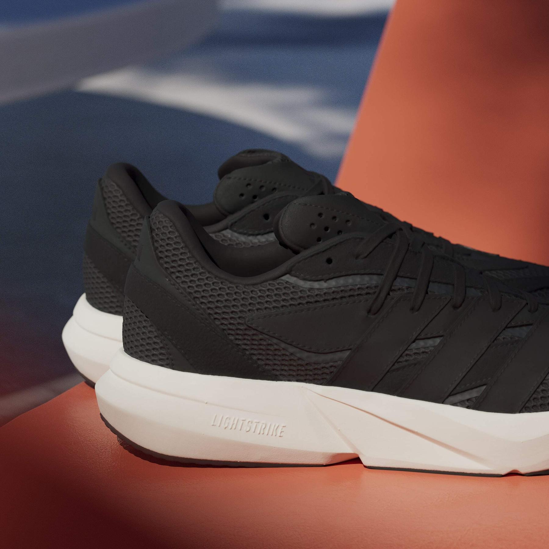 product/a/d/adidas_jq4407_22_footwear_photography_heromrktng_view_9-nw091625.jpg
