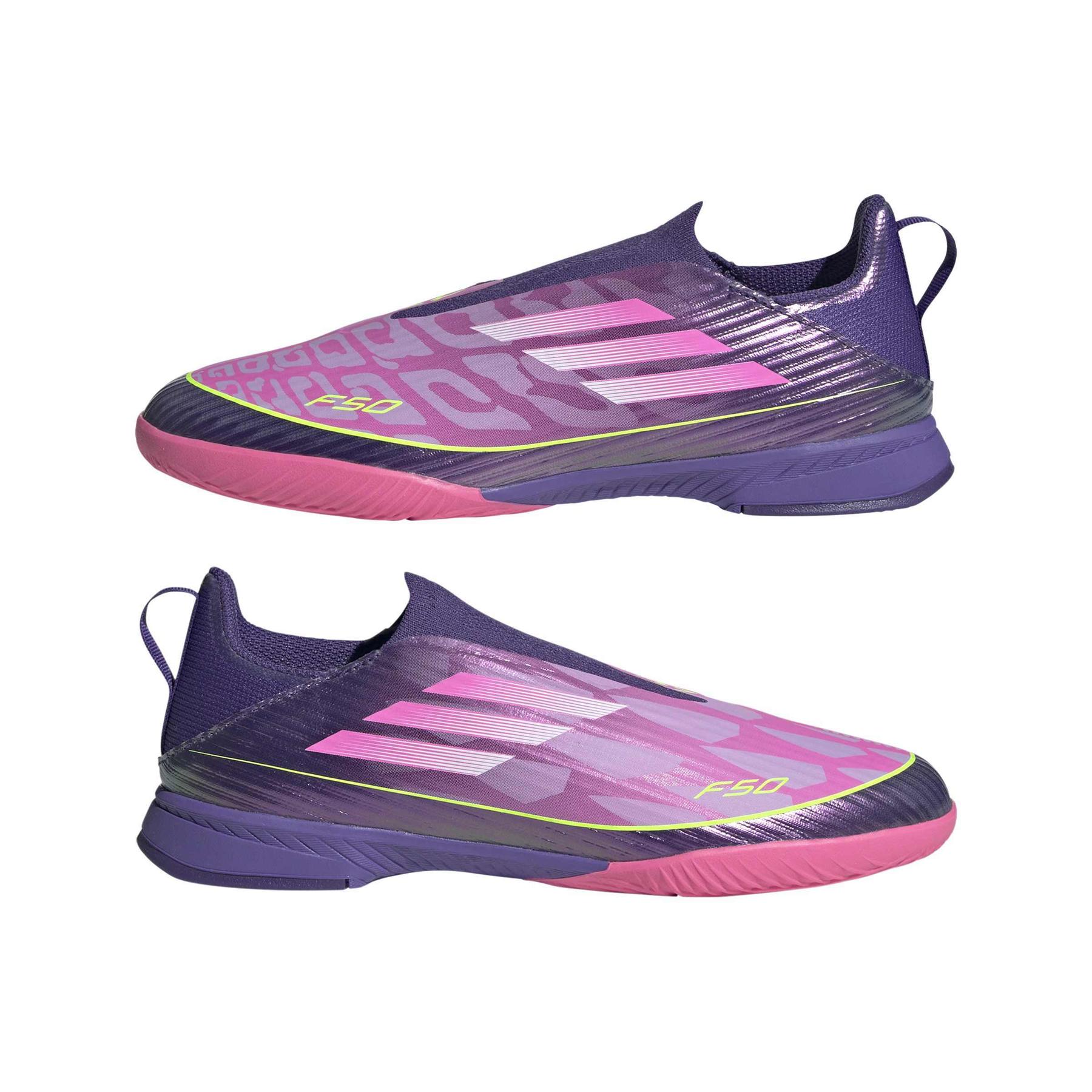 product/a/d/adidas_jq9756_9_footwear_photography_mirrored_pair_view_white-nw091625.jpg
