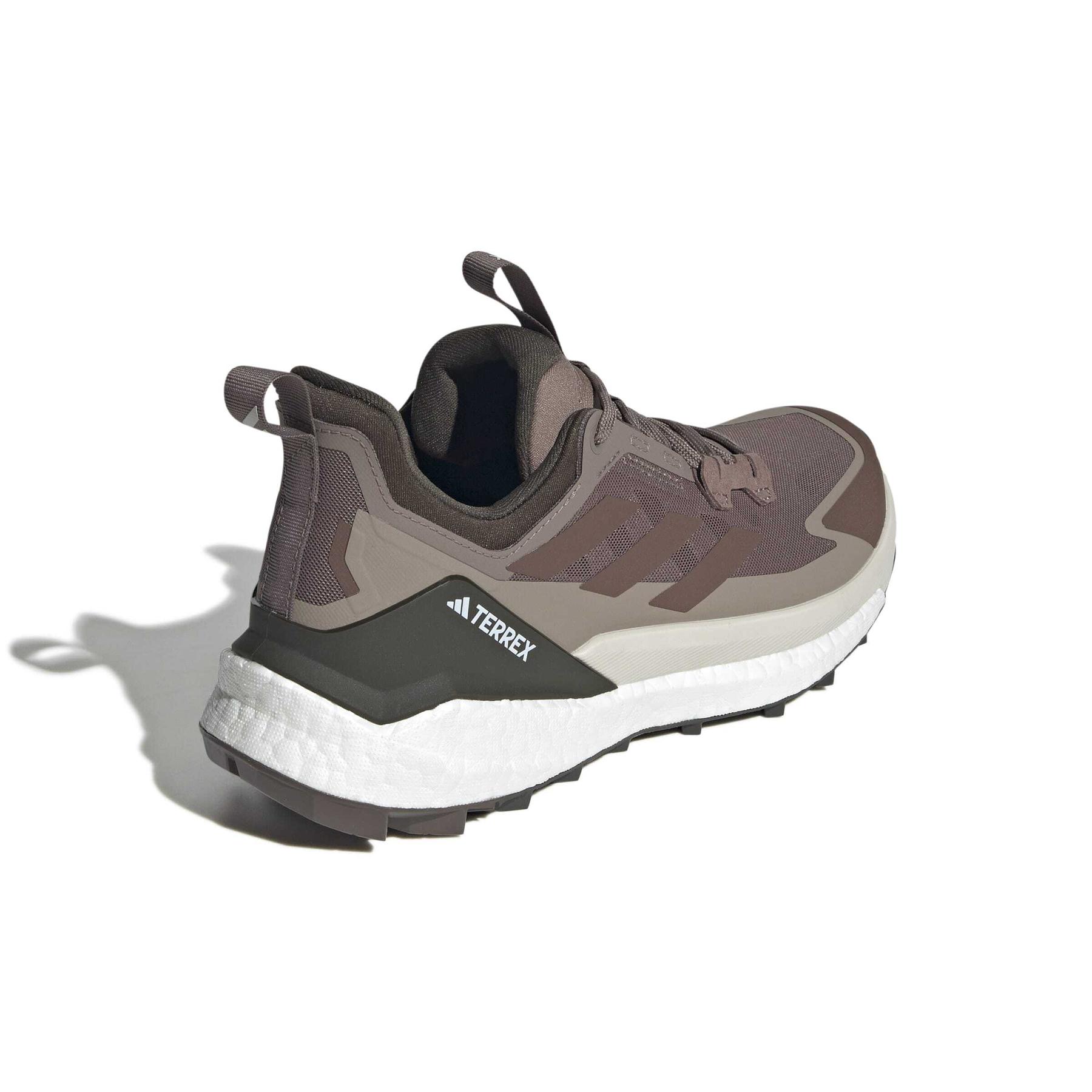 product/a/d/adidas_jq9906_7_footwear_photography_back_lateral_top_view_white-nw091625.jpg